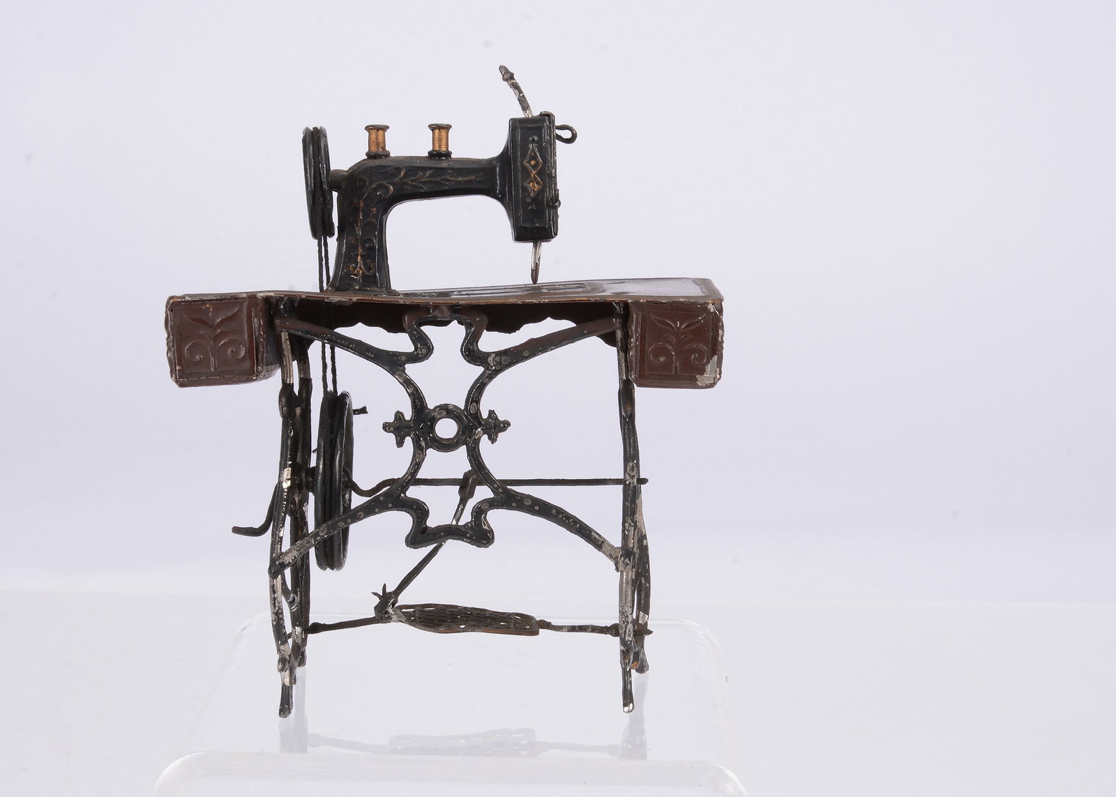A German larger scale dolls’ house soft metal sewing machine, (1 of 2)
