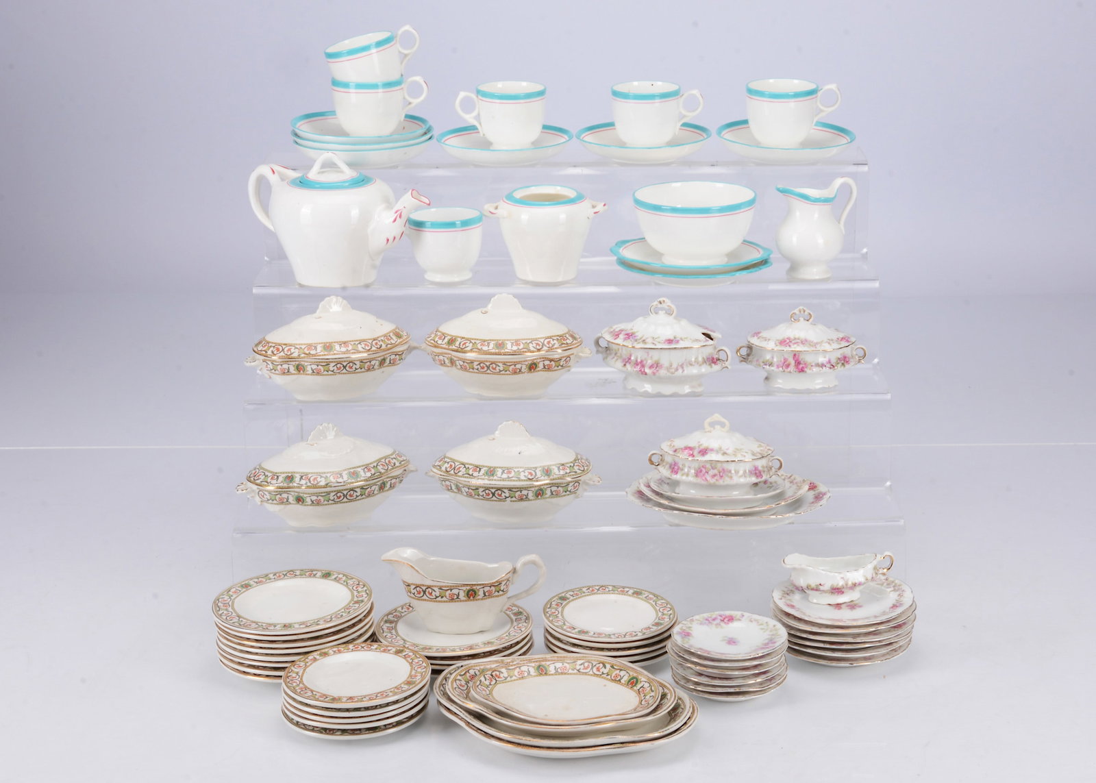 Child or doll's dinner services and tea sets, (1 of 1)