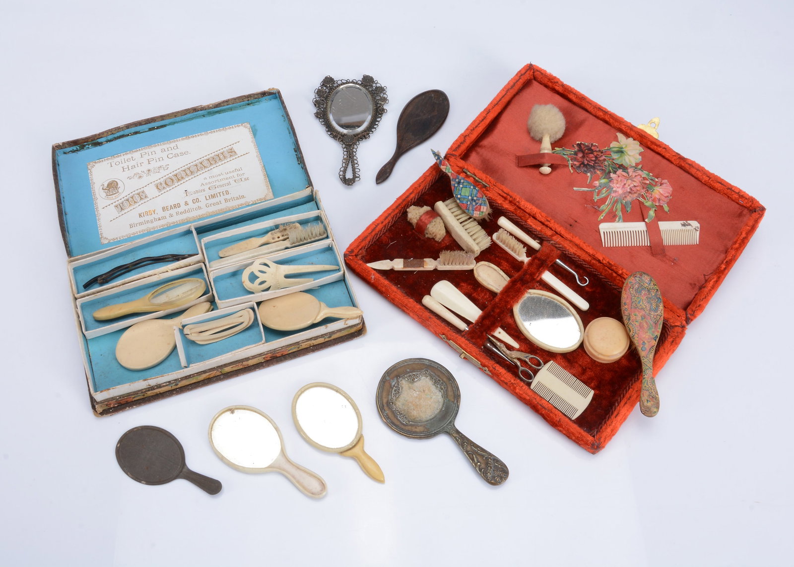 Doll's vanity cases, (1 of 1)