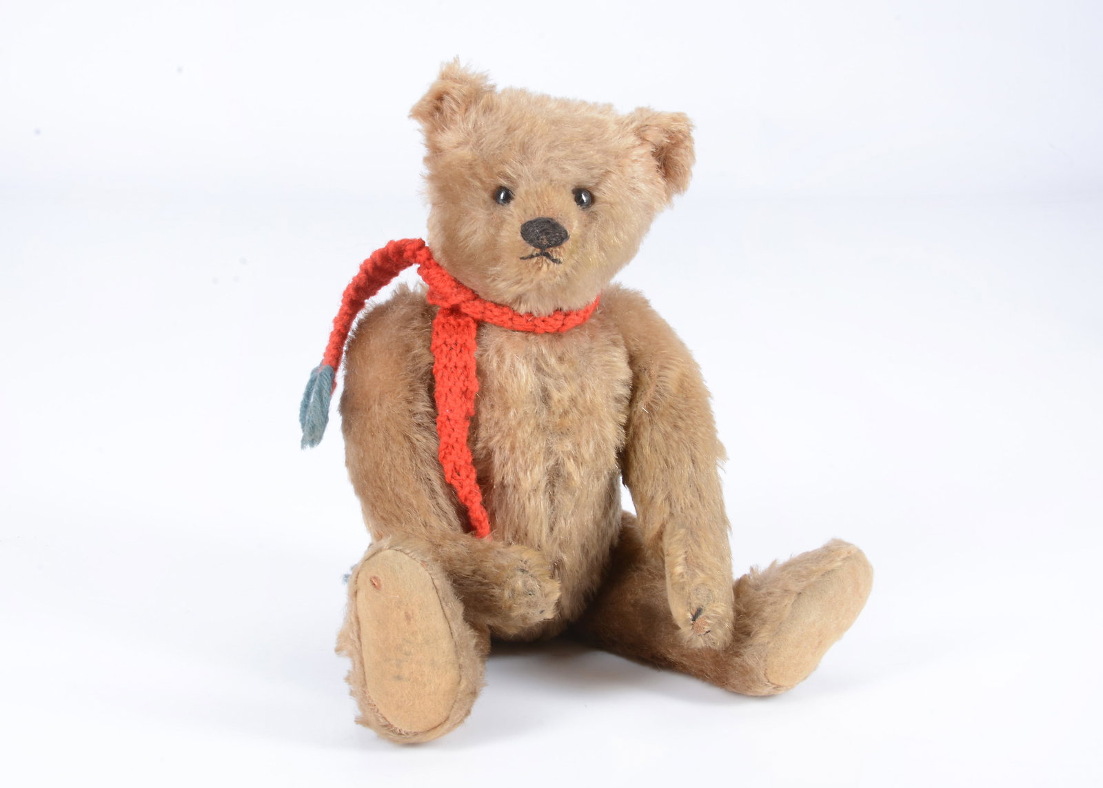 A fine Steiff teddy bear, circa 1910, (1 of 3)