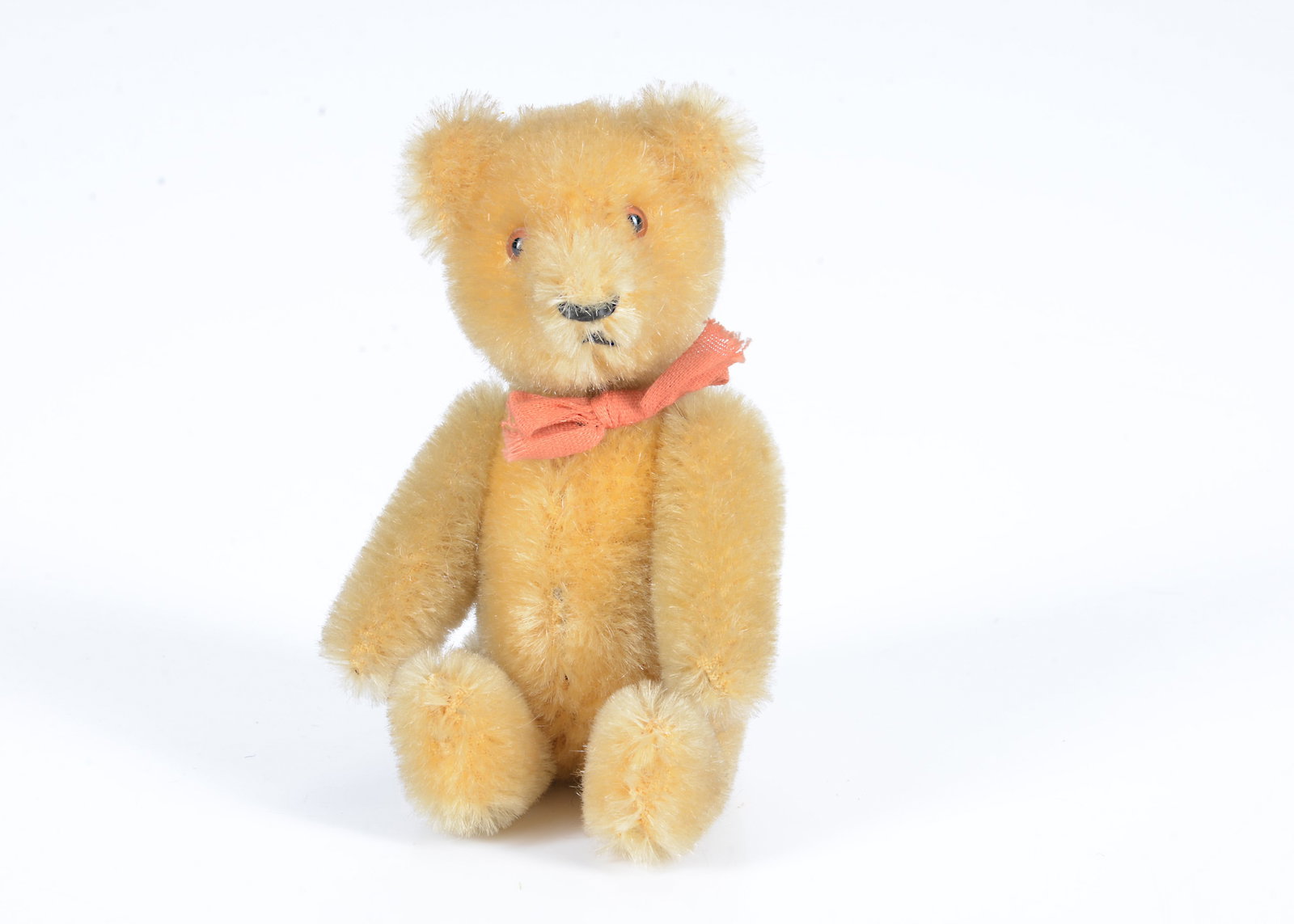 A small post-war Schuco yes/no teddy bear, (1 of 2)