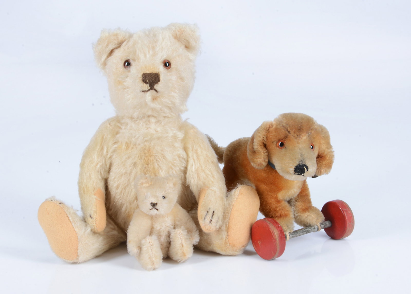 Two small Steiff post-war bears and dog, (1 of 1)