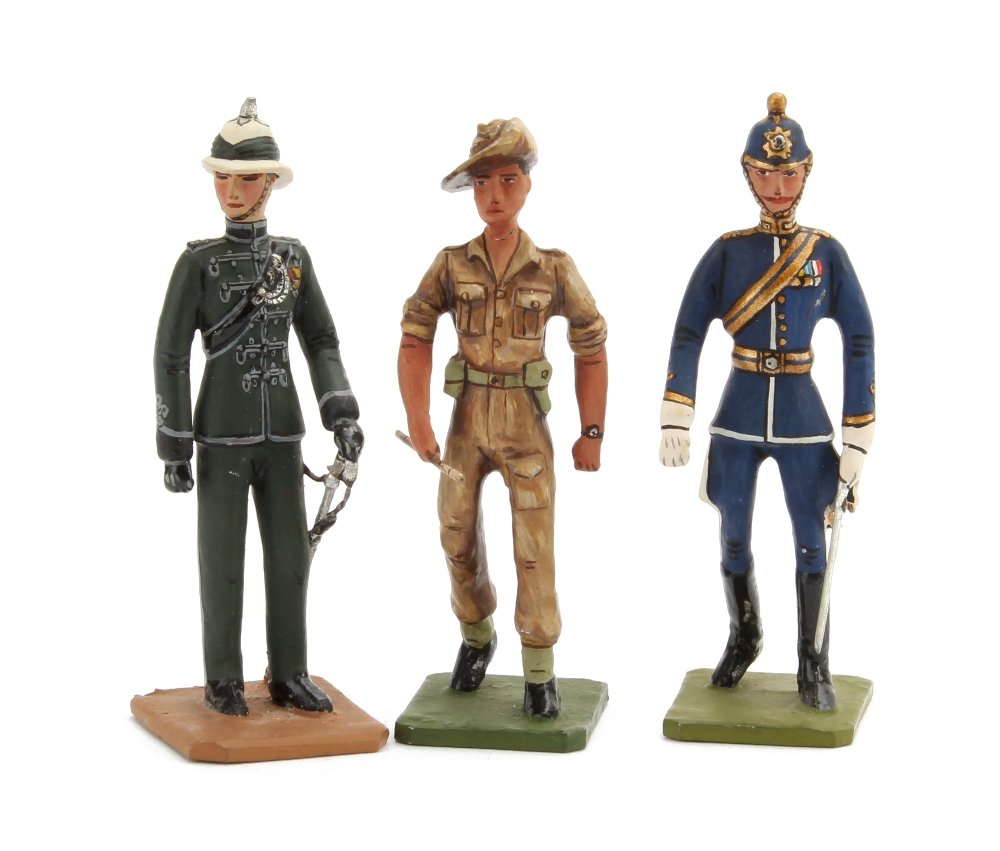 Greenwood & Ball British Army officer figures, WWII: Greenwood & Ball British Army officer figures, WWII Desert uniform, Colonial officer and officer in spiked helmet, with a box and a part box, VG (3)