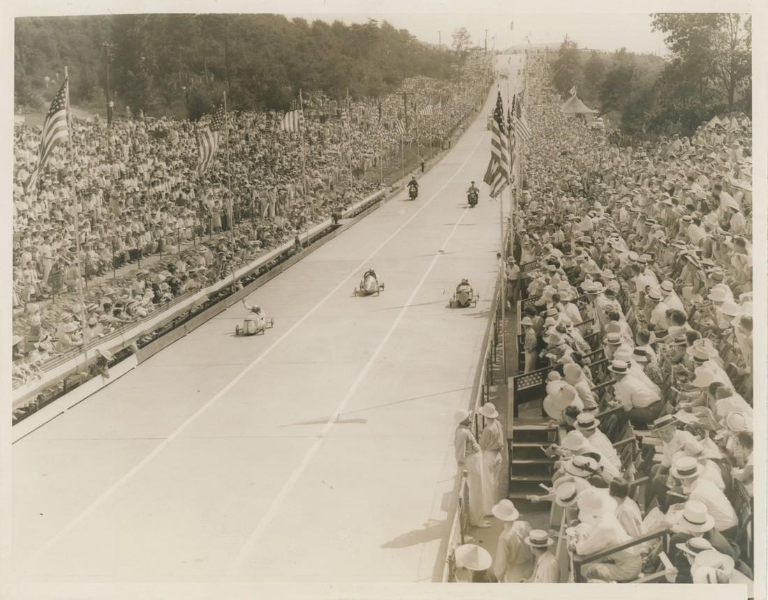 ASSOCIATED PRESS Soap Box Derby, Cleveland 1938 (1 of 2)