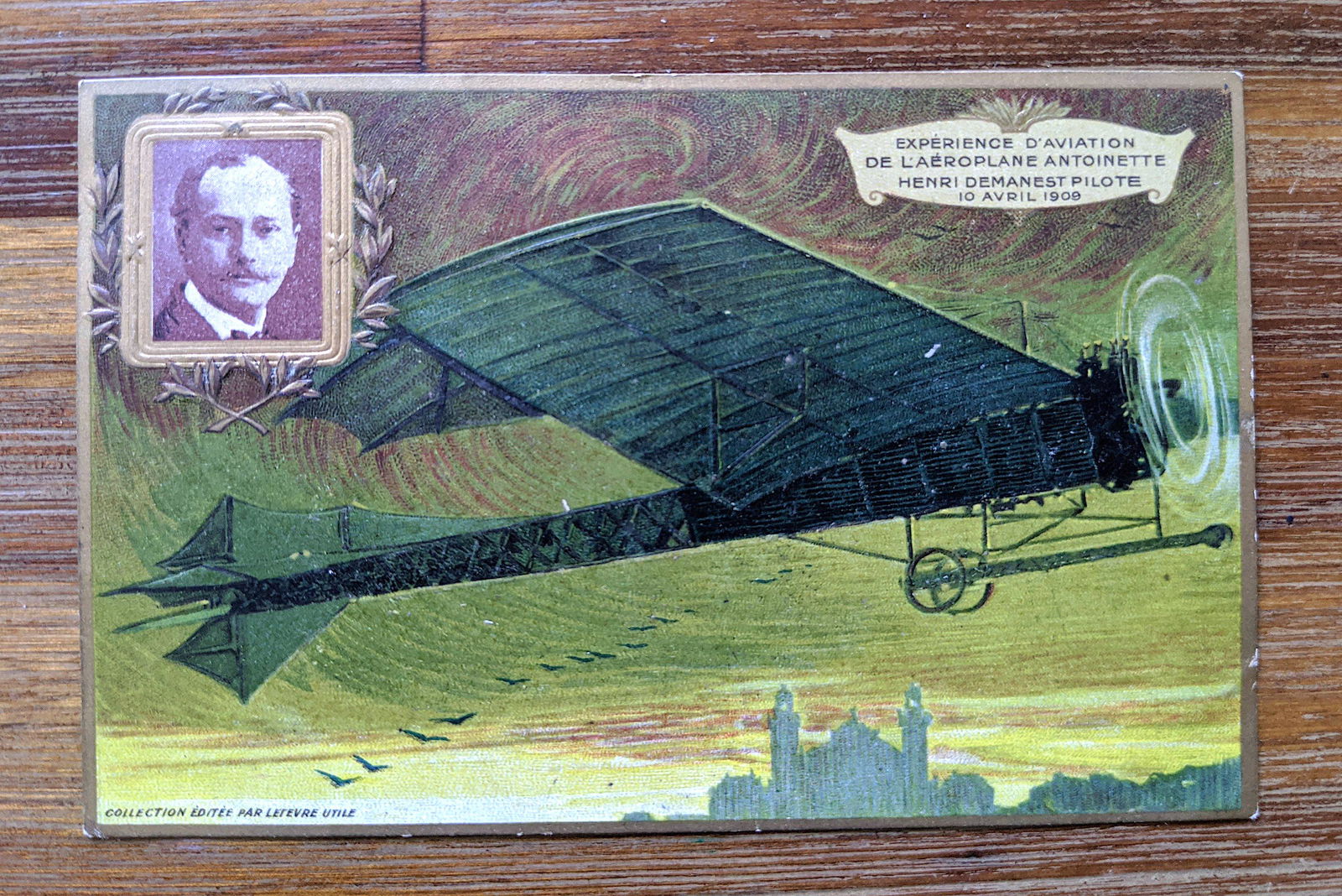 Antique / Vintage Advertising Postcard: Antique / Vintage postcard from the epoch. The regular size of a postcard is approximately 3 1/2 inch x 5 1/2 inch or 9 cm x 14 cm (small variance can occur). This lot is located in Boca Raton, Fl. So