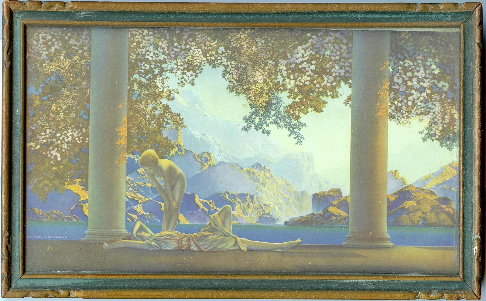 Antique Maxfield Parrish Print Daybreak: By reinthal Newman N.Y.. Dimensions Approx. 6.755" x 11" (including original frame). This lot is located in Boca Raton, Fl and its shipment will be made directly by Artelisted. Shipping insurance is t
