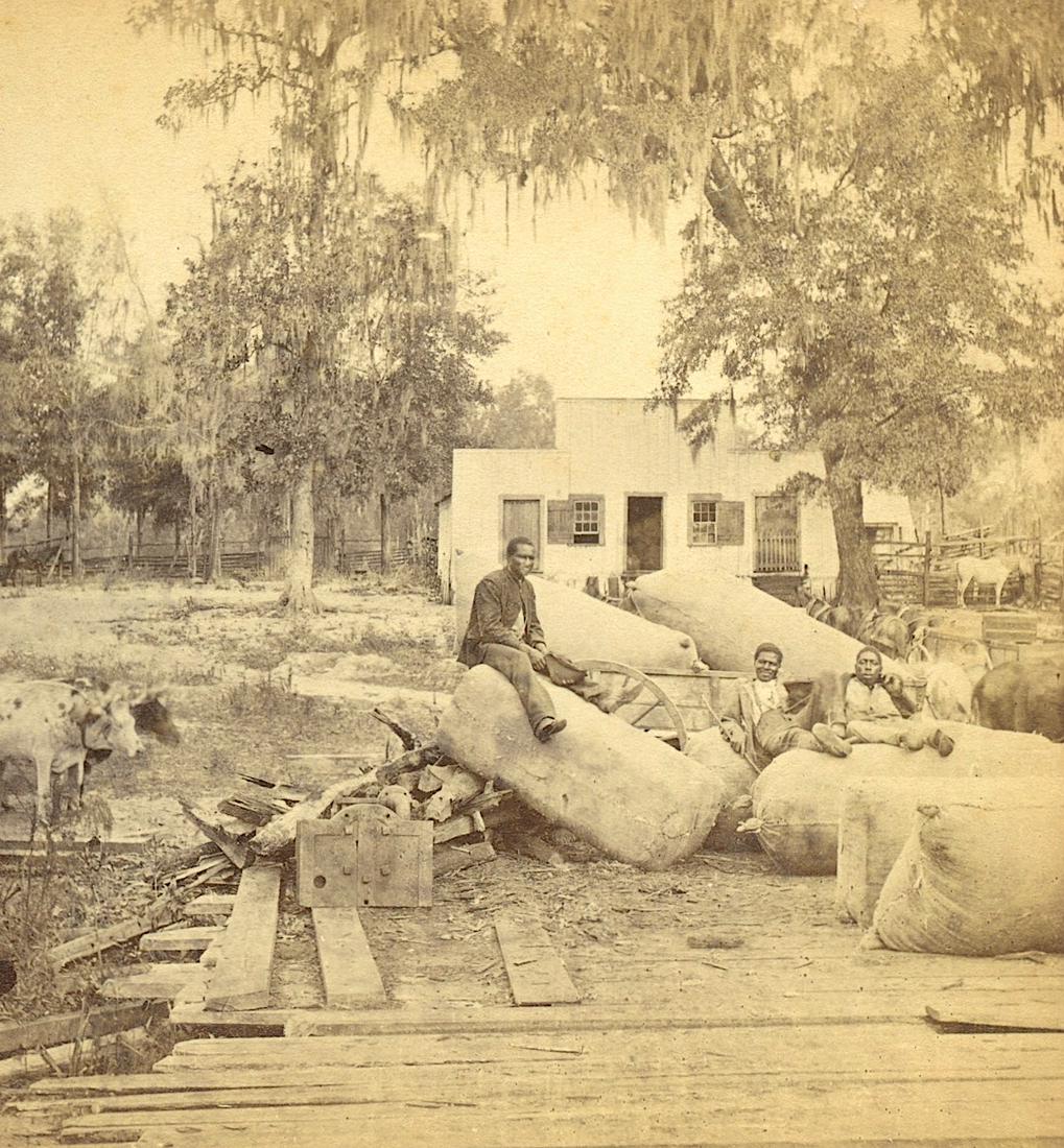 Antique Rare Stereoview American Black Americana: Silver Springs, Wharf, and Store, Fla. 19th. C.. The dimensions are Approx. 4.5" x 7". This lot is located in Boca Raton, Fl and its shipment will be made directly by Artelisted. Shipping insurance is
