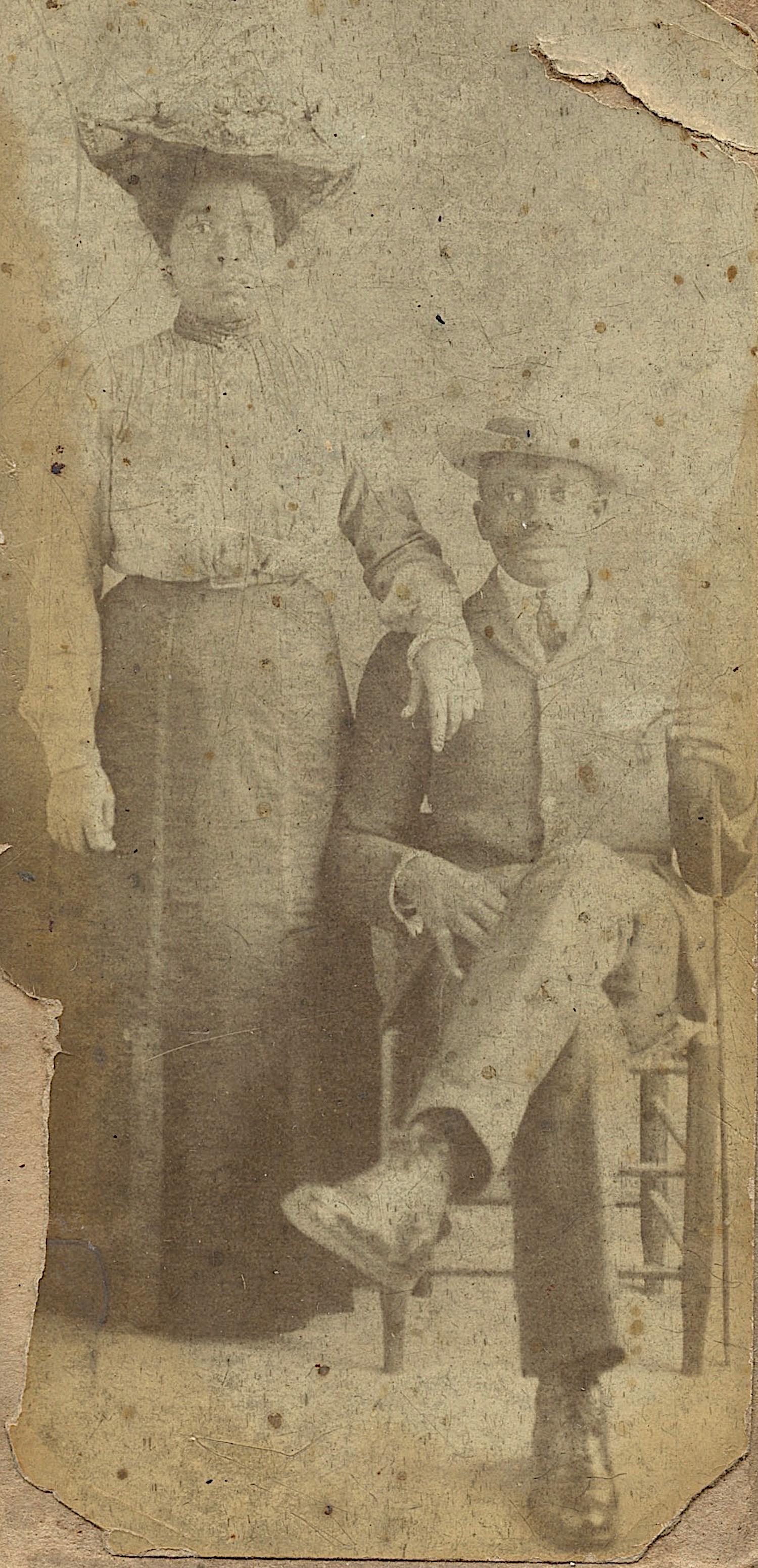 Antique Photograph African American Portrait, 1880s: The dimensions are Approx. 3.75"x 2" (photo) and 4" x 3" (card). This lot is located in Boca Raton, Fl and its shipment will be made directly by Artelisted. Shipping insurance is the responsibility of