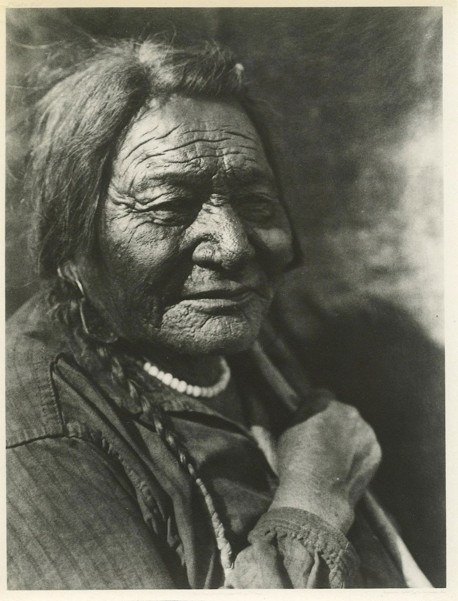 Vintage Photograph Edward Sheriff Curtis Native Indian (1 of 2)