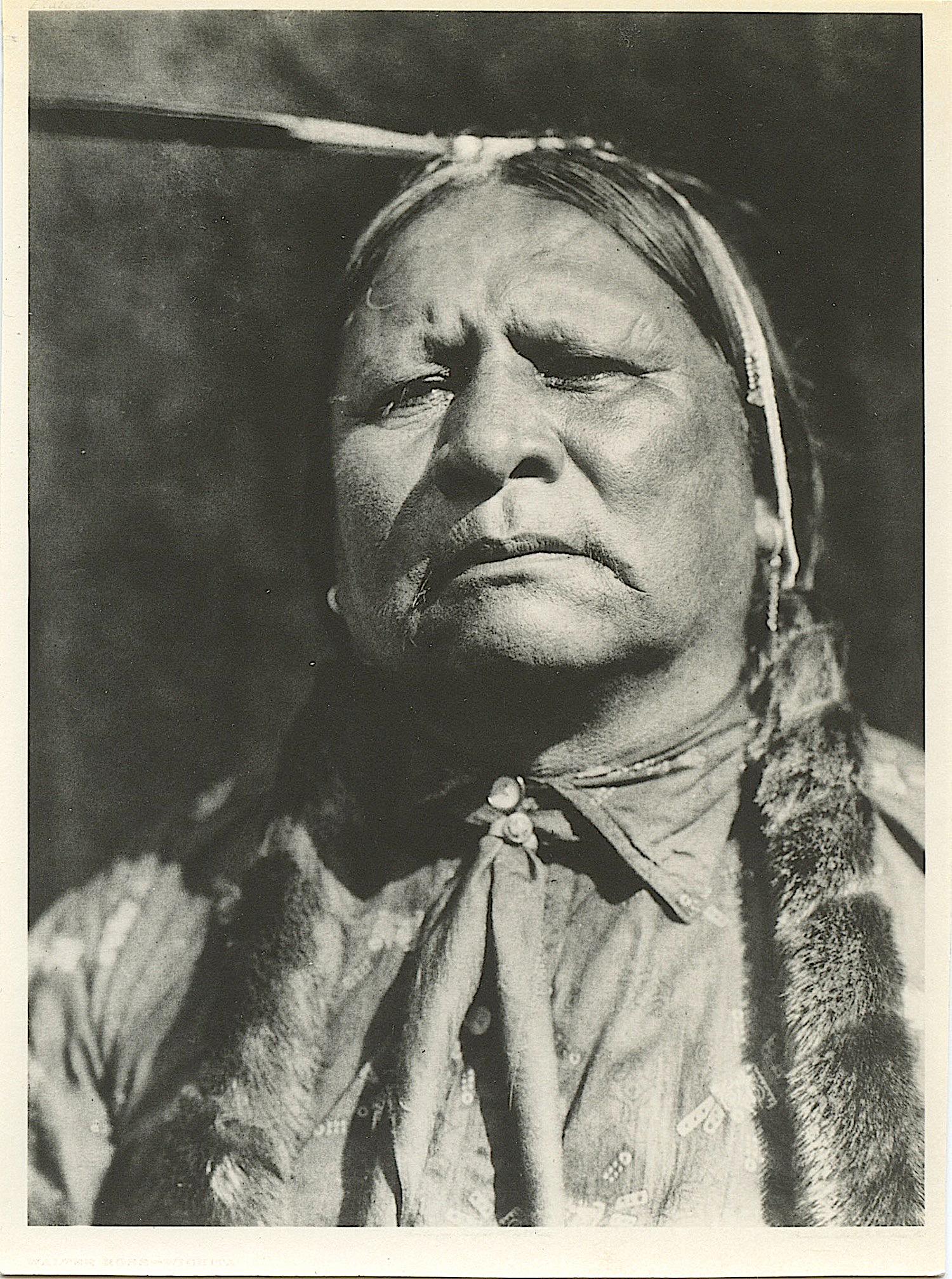 Vintage Photograph Edward Sheriff Curtis Native Indian (1 of 2)