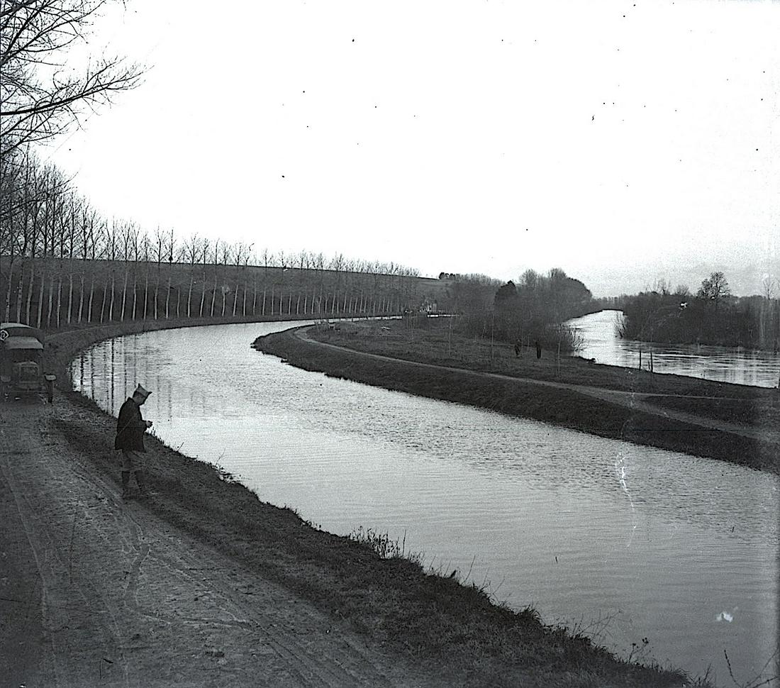 Antique Very Rare  Glass Stereo Plate Negative Military (1 of 3)