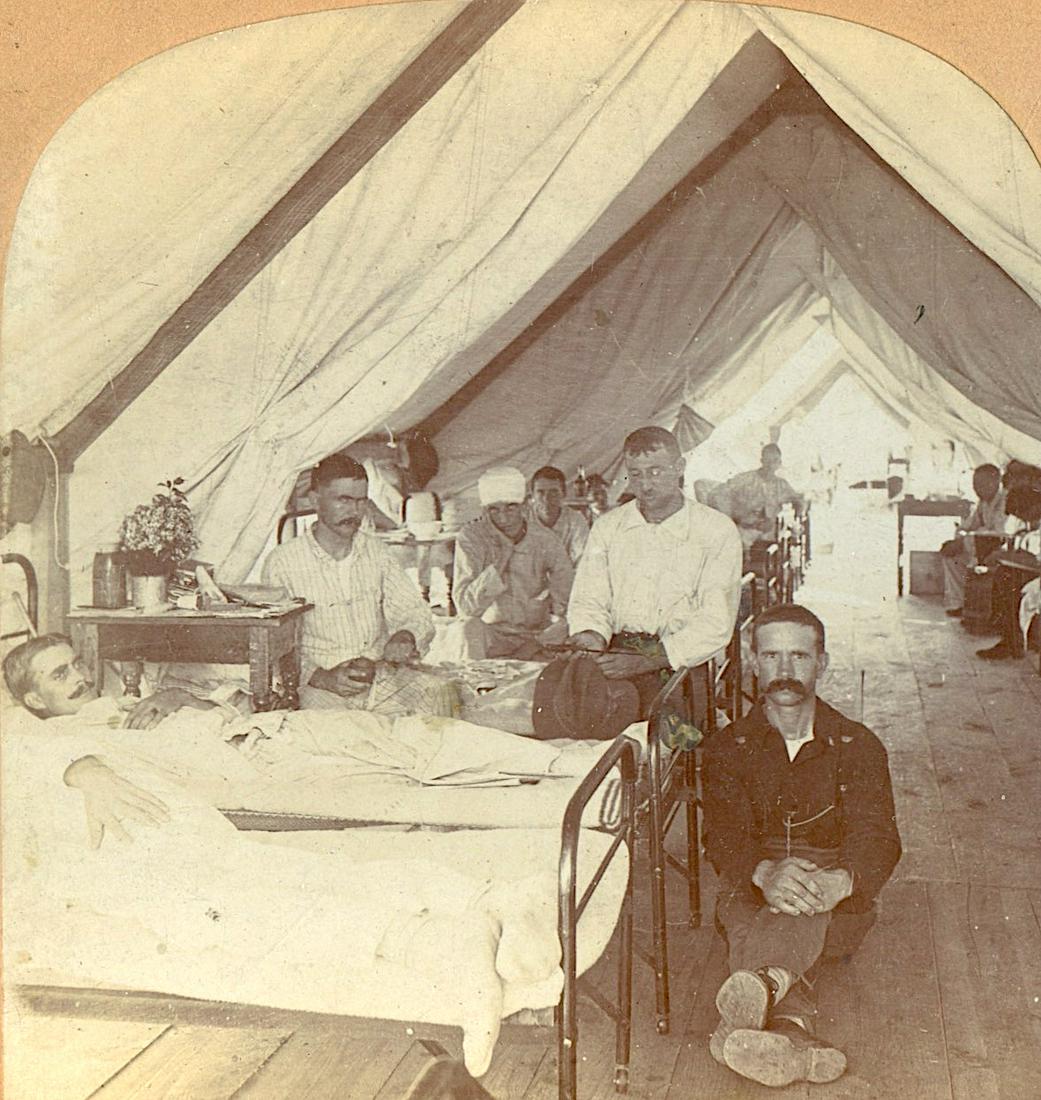 Antique Real Photo Stereoview Spanish American War: This collection of stereoviews are originals from the epoch . They come mainly from collectors in the U.S.A. and constitute wonderful testimonies of past time that tend to be unique. Their scarcity, c