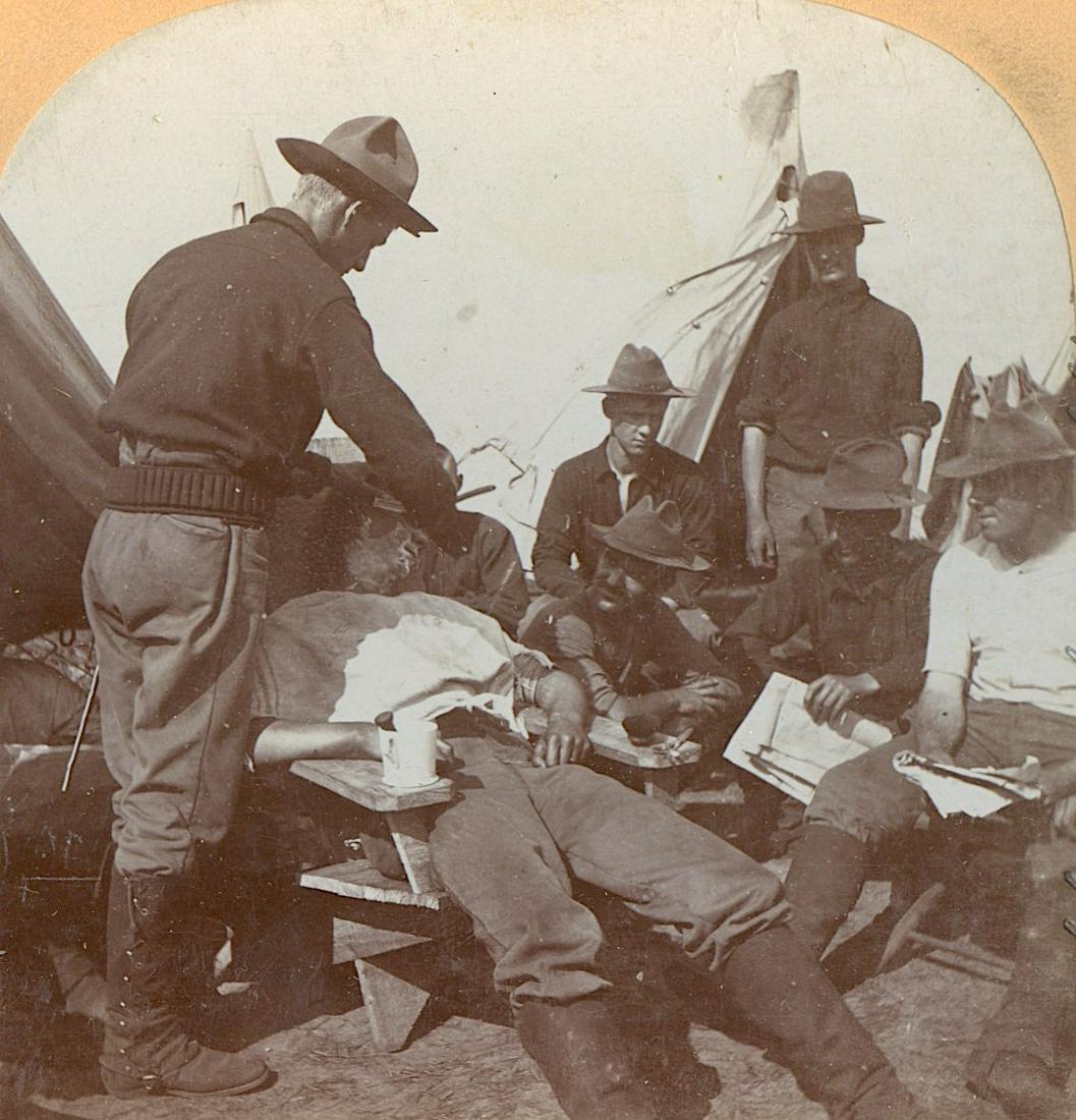Antique Real Photo Stereoview Spanish American War: This collection of stereoviews are originals from the epoch . They come mainly from collectors in the U.S.A. and constitute wonderful testimonies of past time that tend to be unique. Their scarcity, c