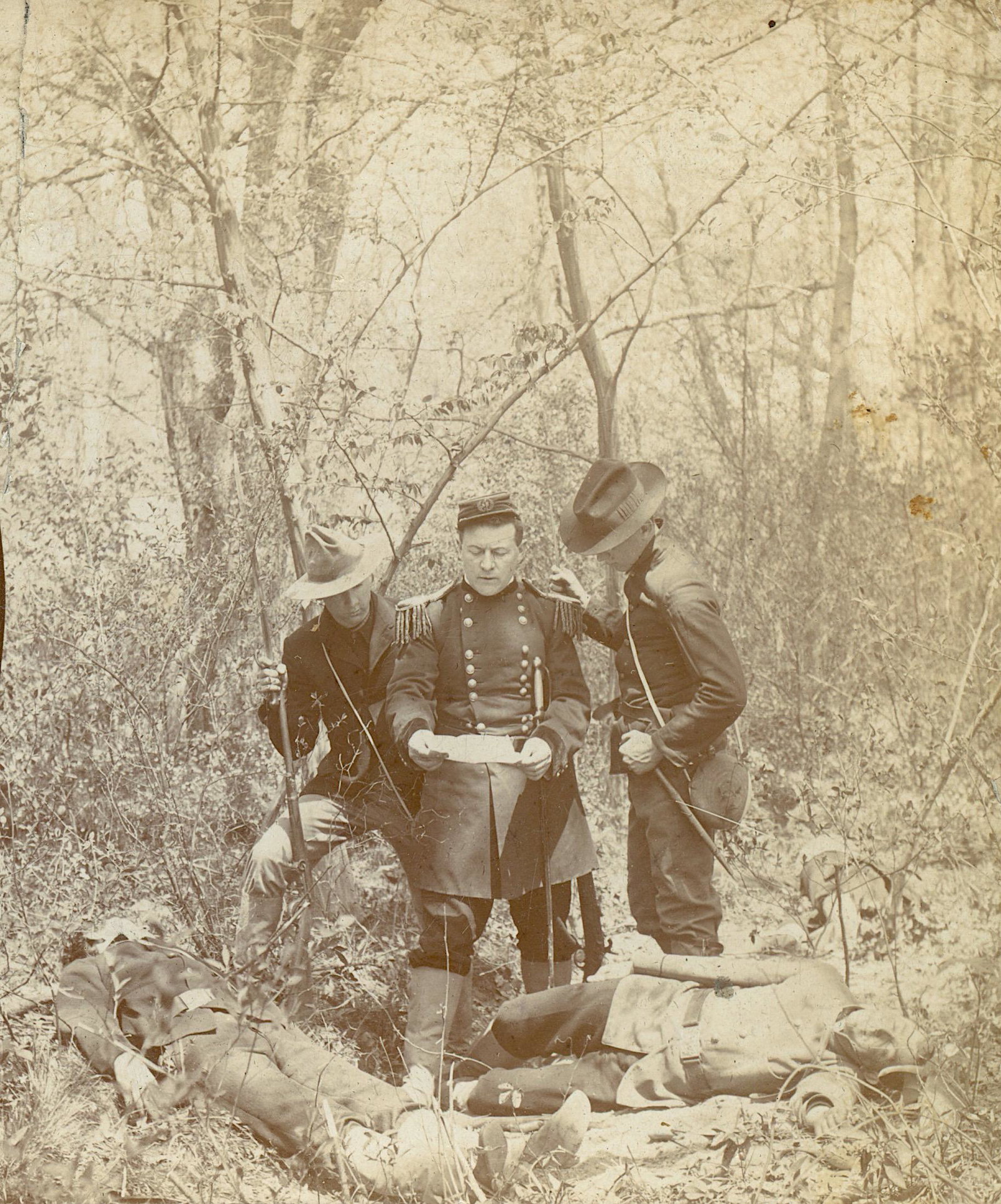 Antique Real Photo Stereoview Spanish American War: This collection of stereoviews are originals from the epoch . They come mainly from collectors in the U.S.A. and constitute wonderful testimonies of past time that tend to be unique. Their scarcity, c