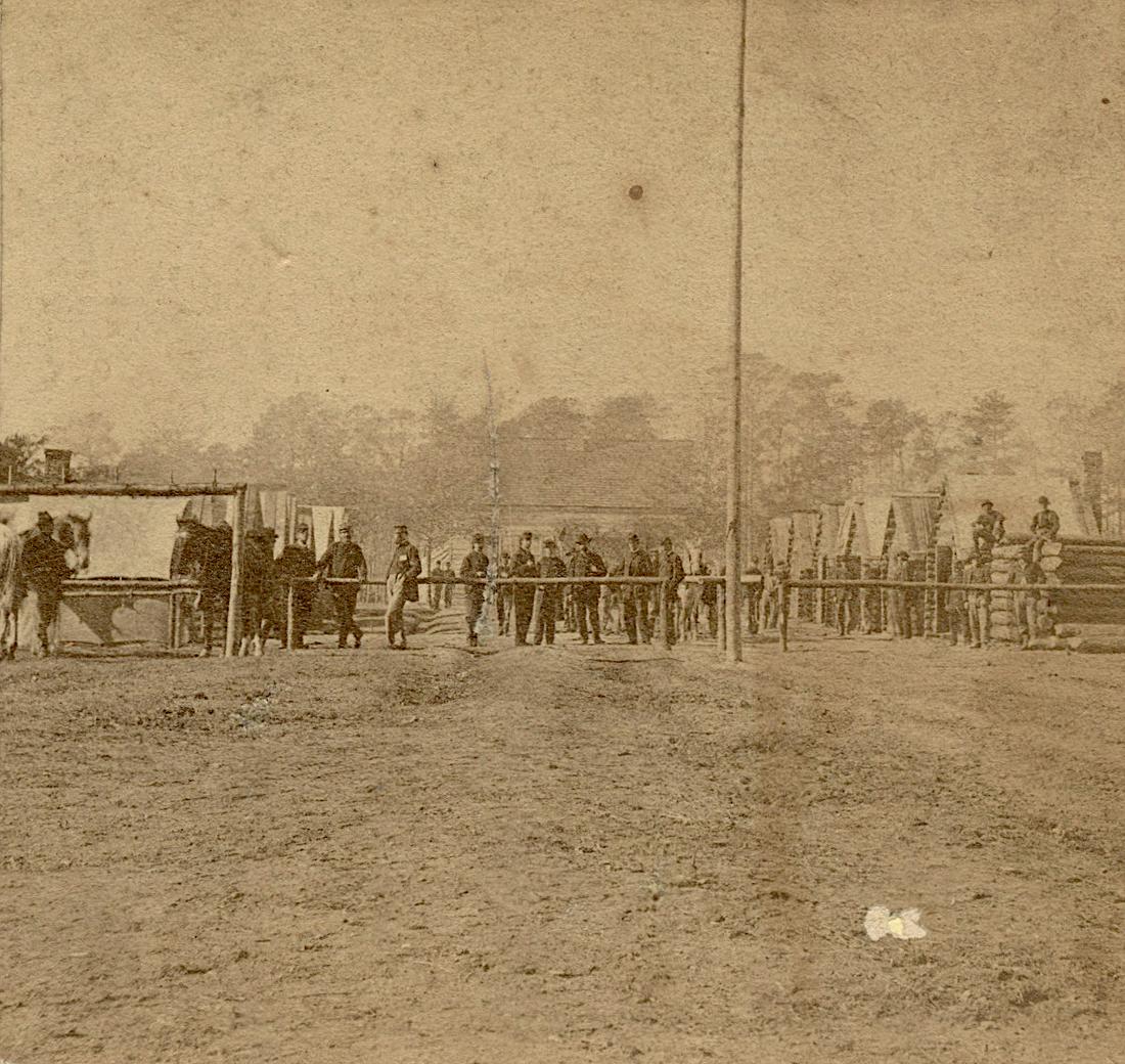 Real Photo Stereoview Civil War Guards Prison: This collection of stereoviews are originals from the epoch . They come mainly from collectors in the U.S.A. and constitute wonderful testimonies of past time that tend to be unique. Their scarcity, c