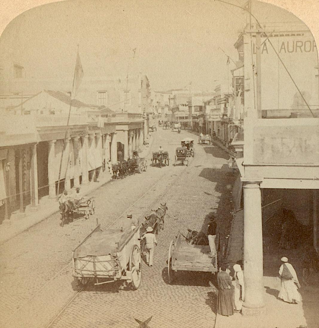 Antique Real Photo Stereoview Street Havana, Cuba: This is a low reserve auction including many museum quality Americana real photo stereoviews originals from the epoch (period between 1850s to 1930s). Their provenance is from a top collector (during 