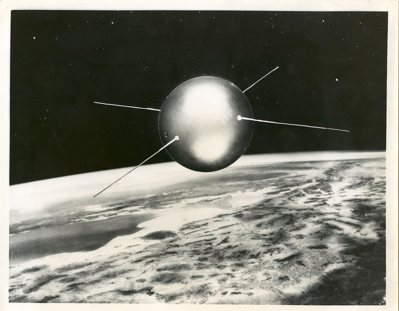 Vintage Rare Photo Space Astronauts Speculation 1950s (1 of 2)