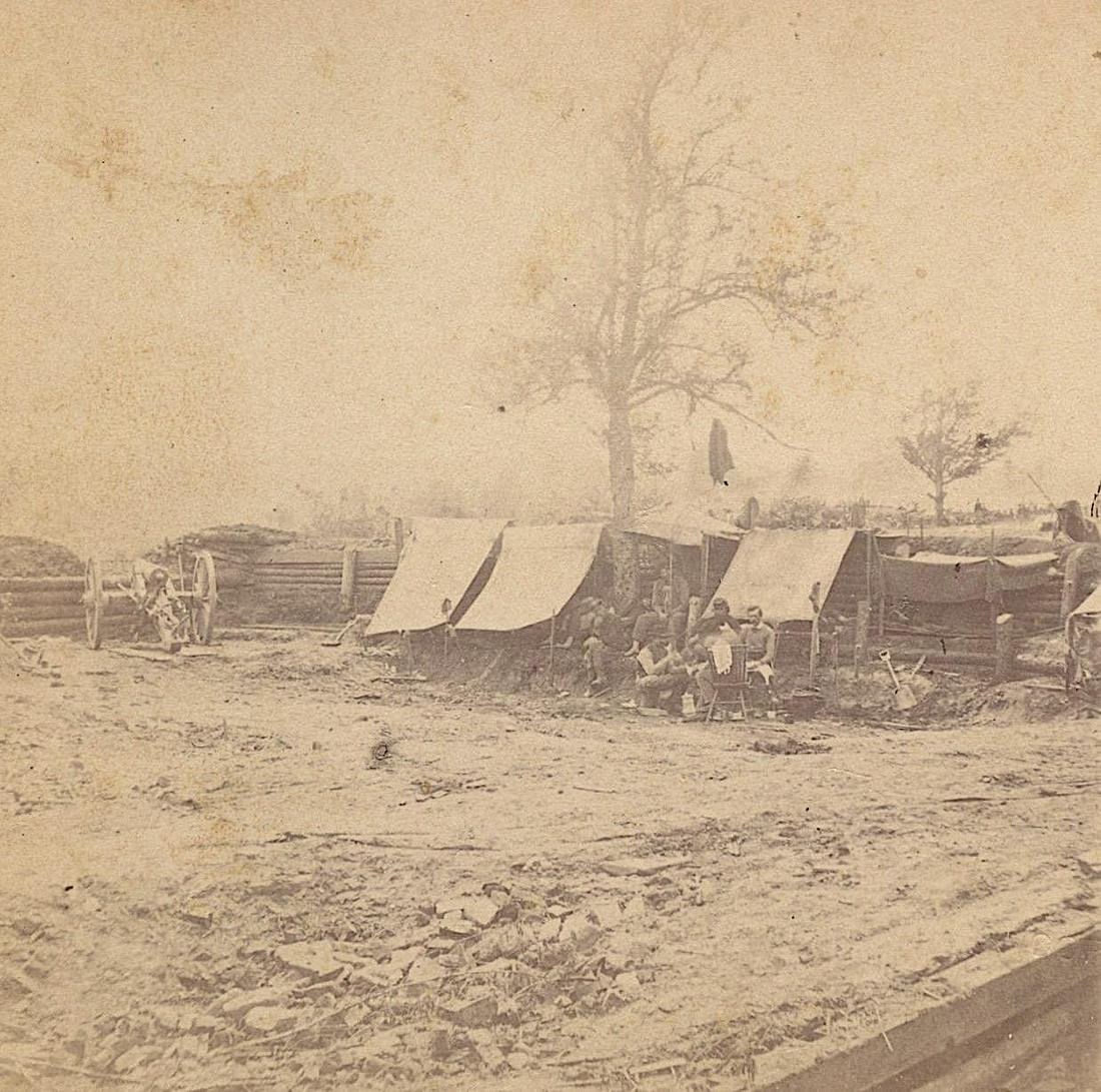 Real Photo Stereoview Civil War Confederate Redoubt: This stereoview is original from the epoch . It comes mainly from collectors in the U.S.A. and constitute wonderful testimonies of past time that tend to be unique. The scarcity, condition and the ide