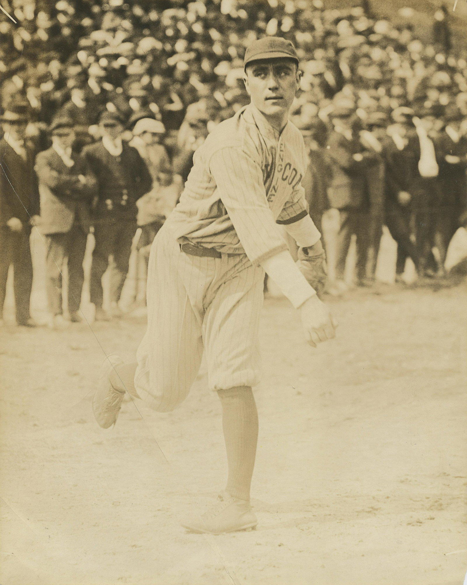 Vintage Rare Historical Photo Roy Grover Baseball, 1918: The paper dimensions are Approx: 8" X 10" (small variances can occur). This lot is located in Boca Raton, Fl. The shipping by Artelisted will be via USPS - First Class or Priority (tracking # will be 