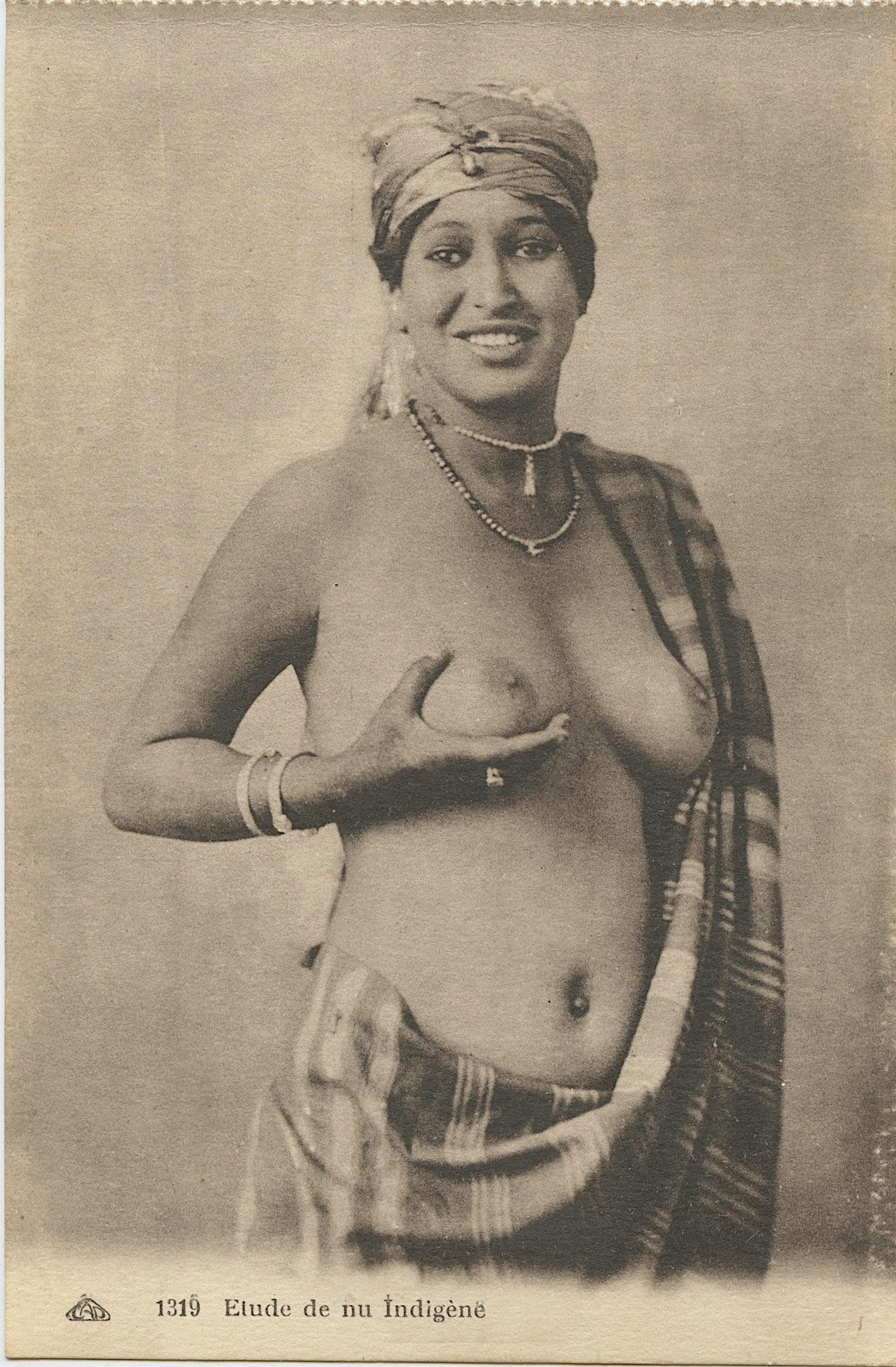 Antique Vintage Postcard Female Nude Morocco: The dimensions of an antique postcard are Approx. 5.5"x 3.5" (small variances can occur). This lot is located in Boca Raton, Fl. The shipping by Artelisted will be via USPS - First Class, Priority or 