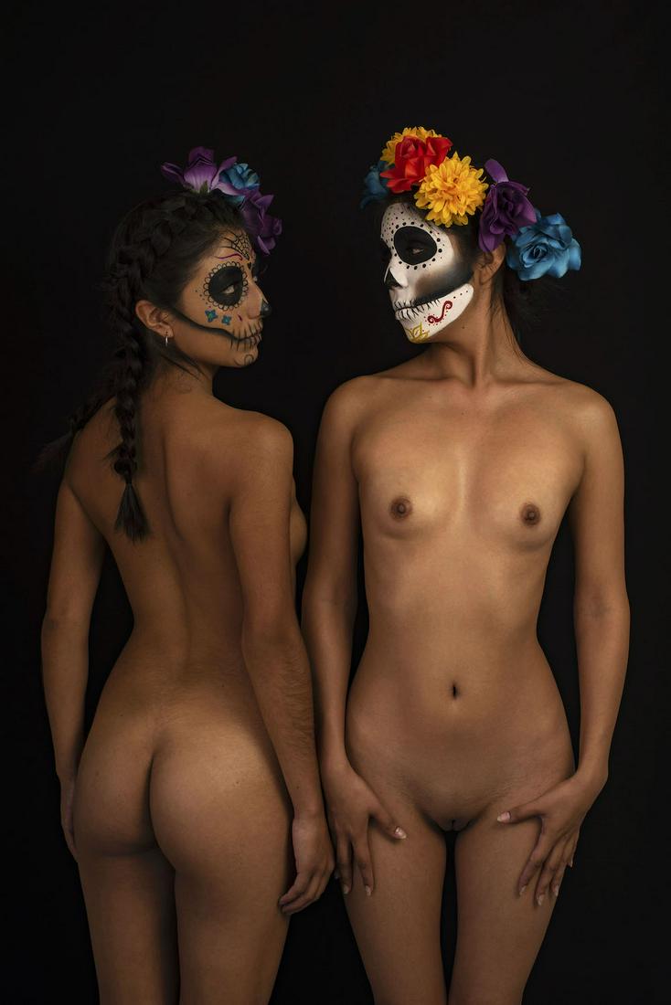 EDGAR ACERO LUNA, Mexico, Photo Stamped Limited Edit.: Edgar Acero Luna was born in Aguascalientes, Mexico, the same place where the Catrina "Guadalupe Posada" began. Edgar has preserved the customs of his hometown and that is how he began to take artisti
