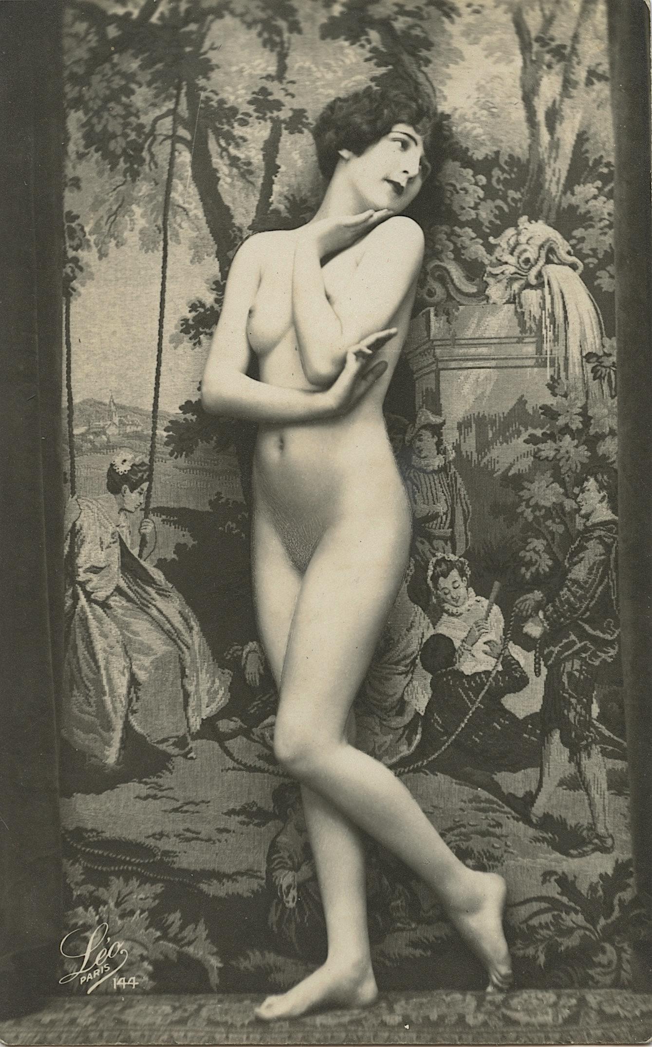 Antique Vintage Real Photo PC Nude Leo: The dimensions of an antique postcard are Approx. 5.5"x 3.5" (small variances can occur). This lot is located in Boca Raton, Fl. The shipping by Artelisted will be via USPS - First Class, Priority or 