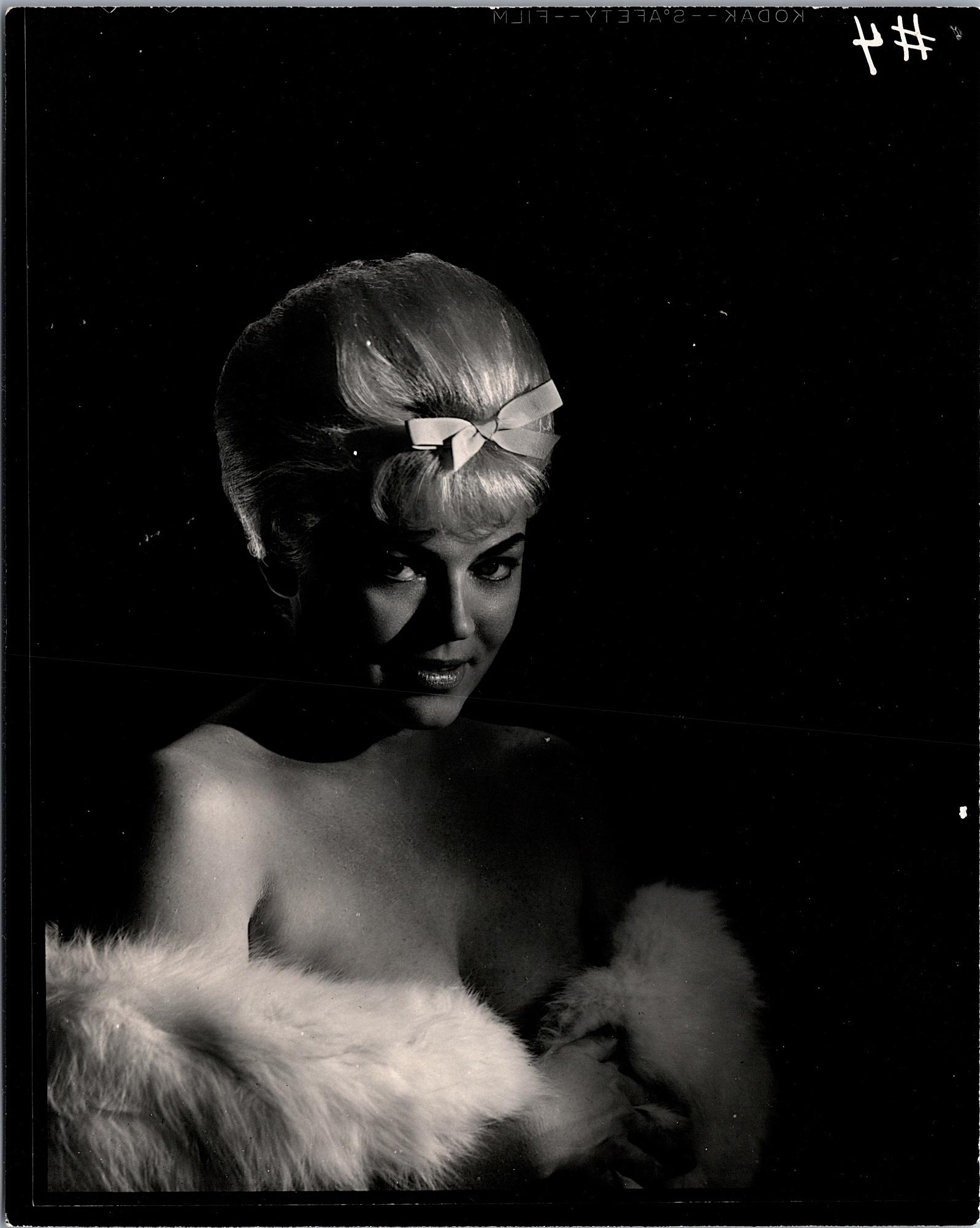 Early Photo by BUNNY YEAGER Original Pin Up: This lot is coming from Bunny Yeager's estate/archives. Linnea Eleanor "Bunny" Yeager (March 13, 1929 - May 24, 2014) was an American photographer and pin-up model. She met Bettie Page in 1954, and to