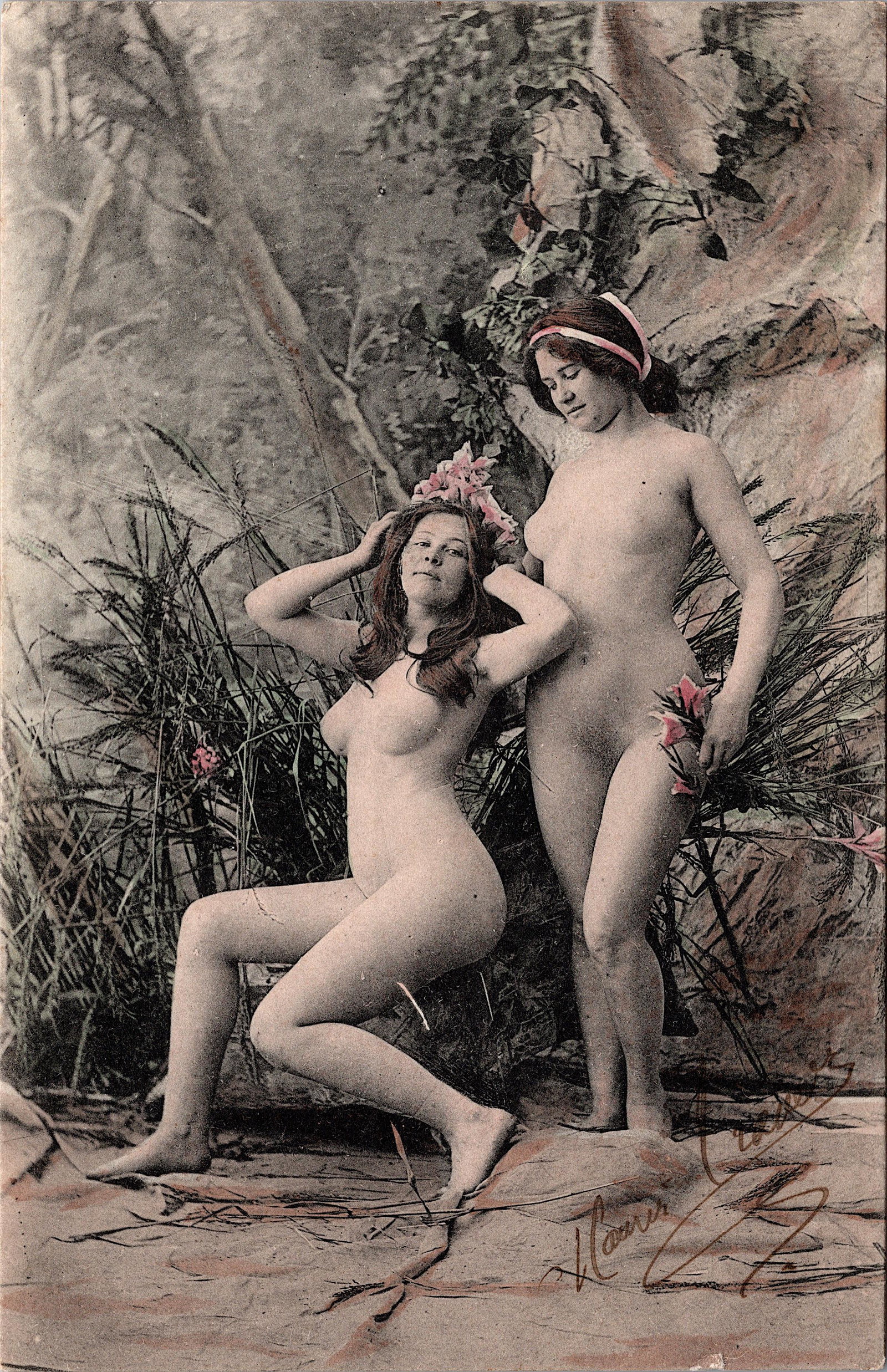 Antique Postcard French Artistic Nude Signed, 1904: The dimensions of an antique/vintage postcard are Approx. 5.5"x 3.5" (small variances can occur). ABOUT SHIPPING: This lot is located in Boca Raton, Fl and its shipment will be made directly by Arteli