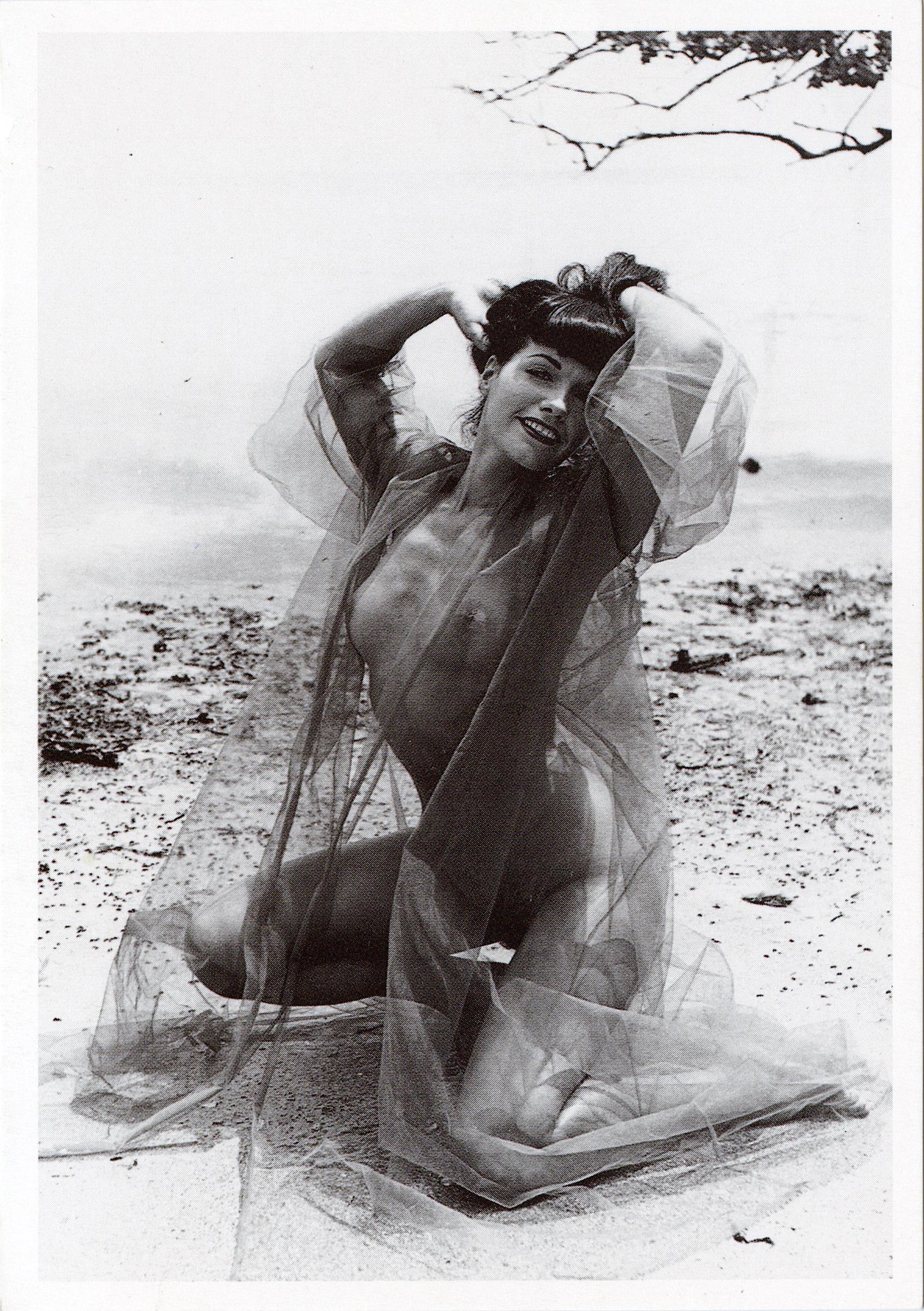 Vintage Postcard BUNNY YEAGER of BETTY PAGE, 1996 (1 of 2)