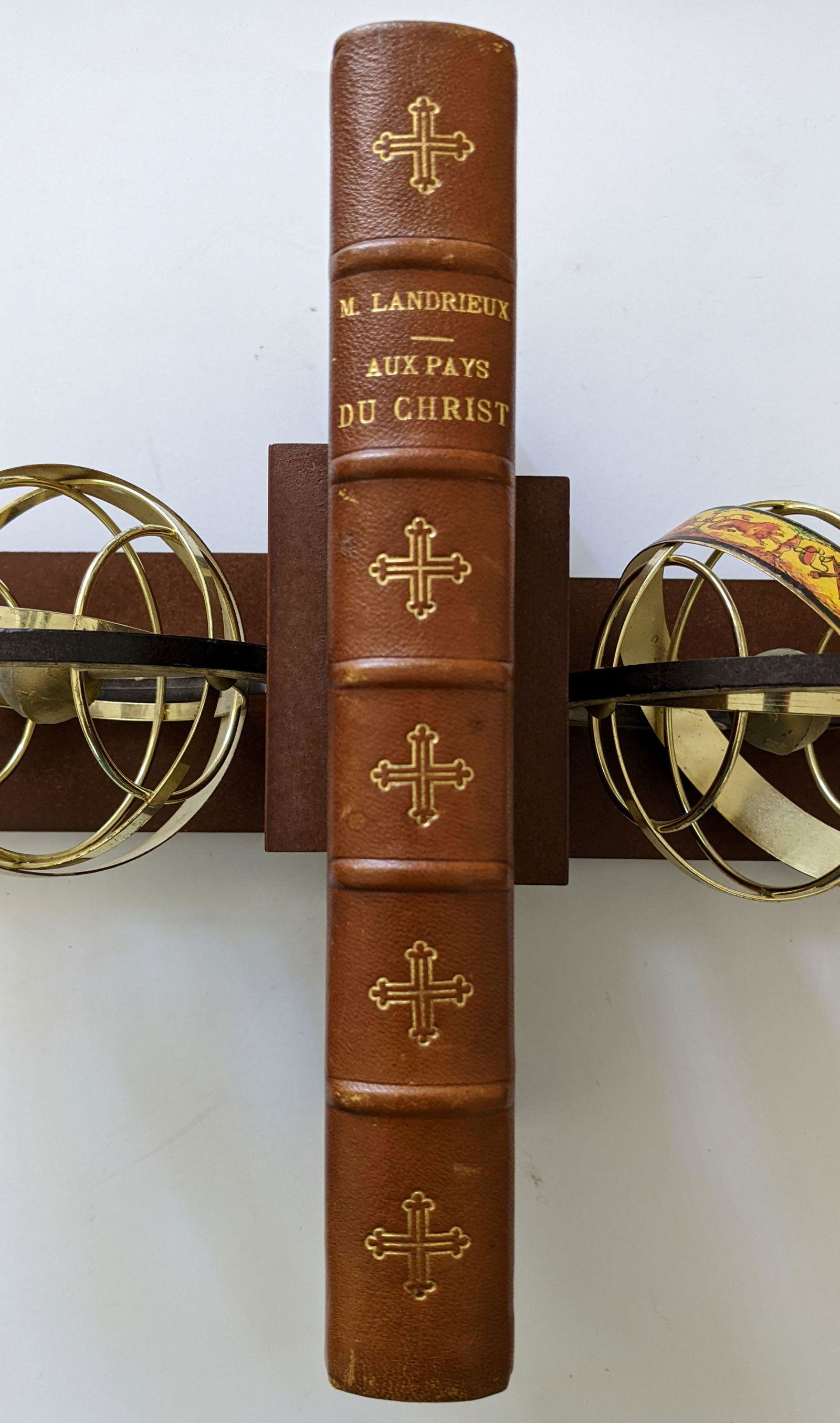 Color lithos and f/o maps in 3/4 leather AUN PAYS DU CHRIST (1 of 5)