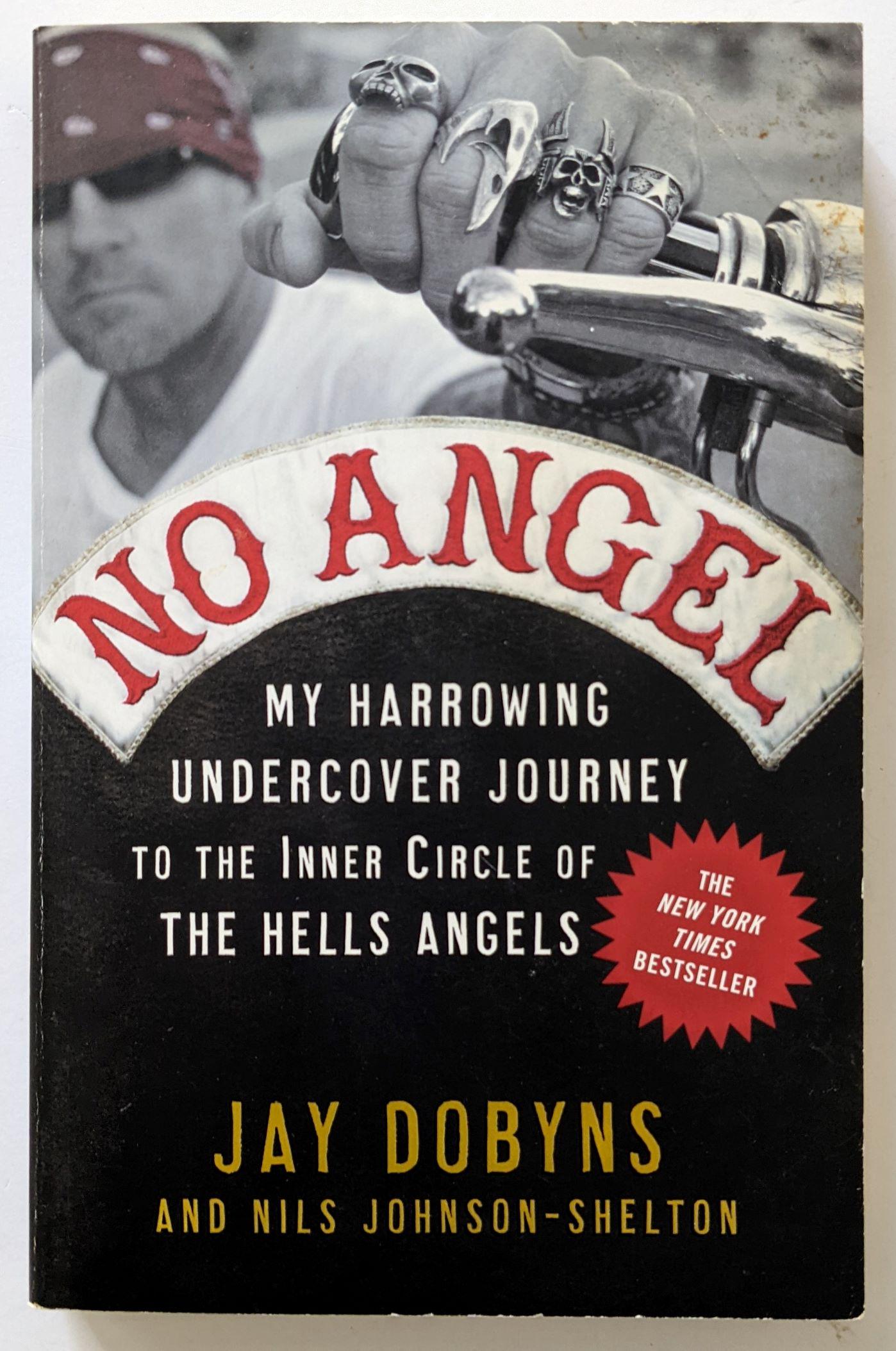 Book No Angel by JAY DOBYNS: The provenance of this item is from a WWII veteran collector in Georgia. This lot is located in Boca Raton, Fl and its shipment will be made directly by Artelisted. Shipping insurance is the responsib