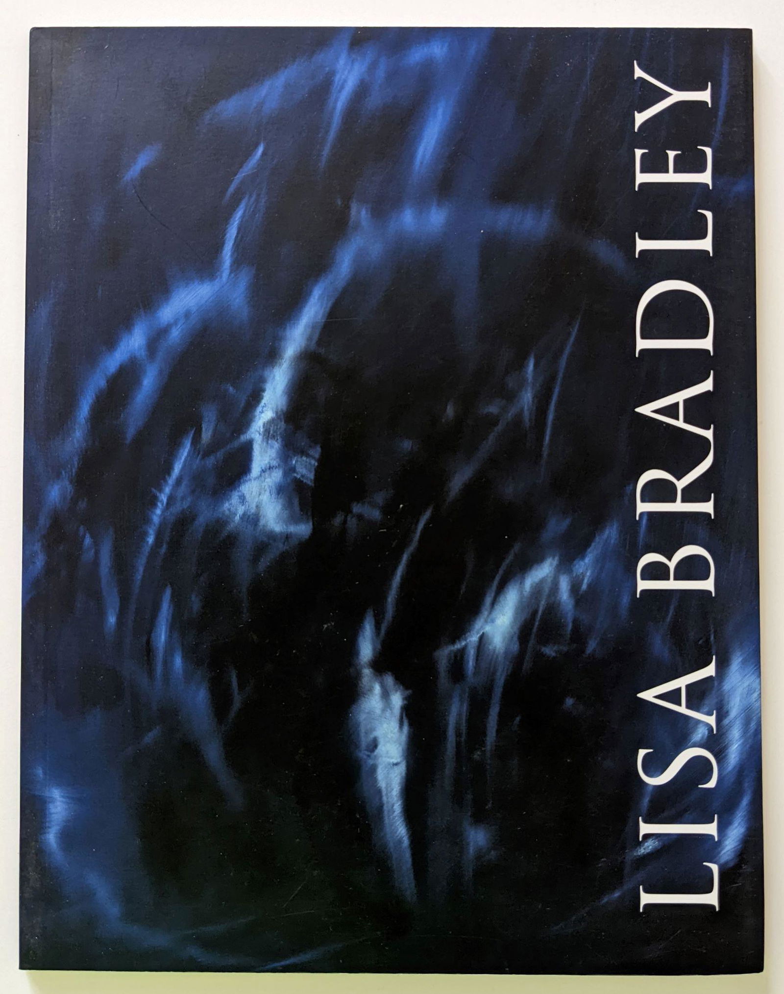 Book LISA BRADLEY Art Catalog: The provenance of this item is from a WWII veteran collector in Georgia. This lot is located in Boca Raton, Fl and its shipment will be made directly by Artelisted. Shipping insurance is the responsib