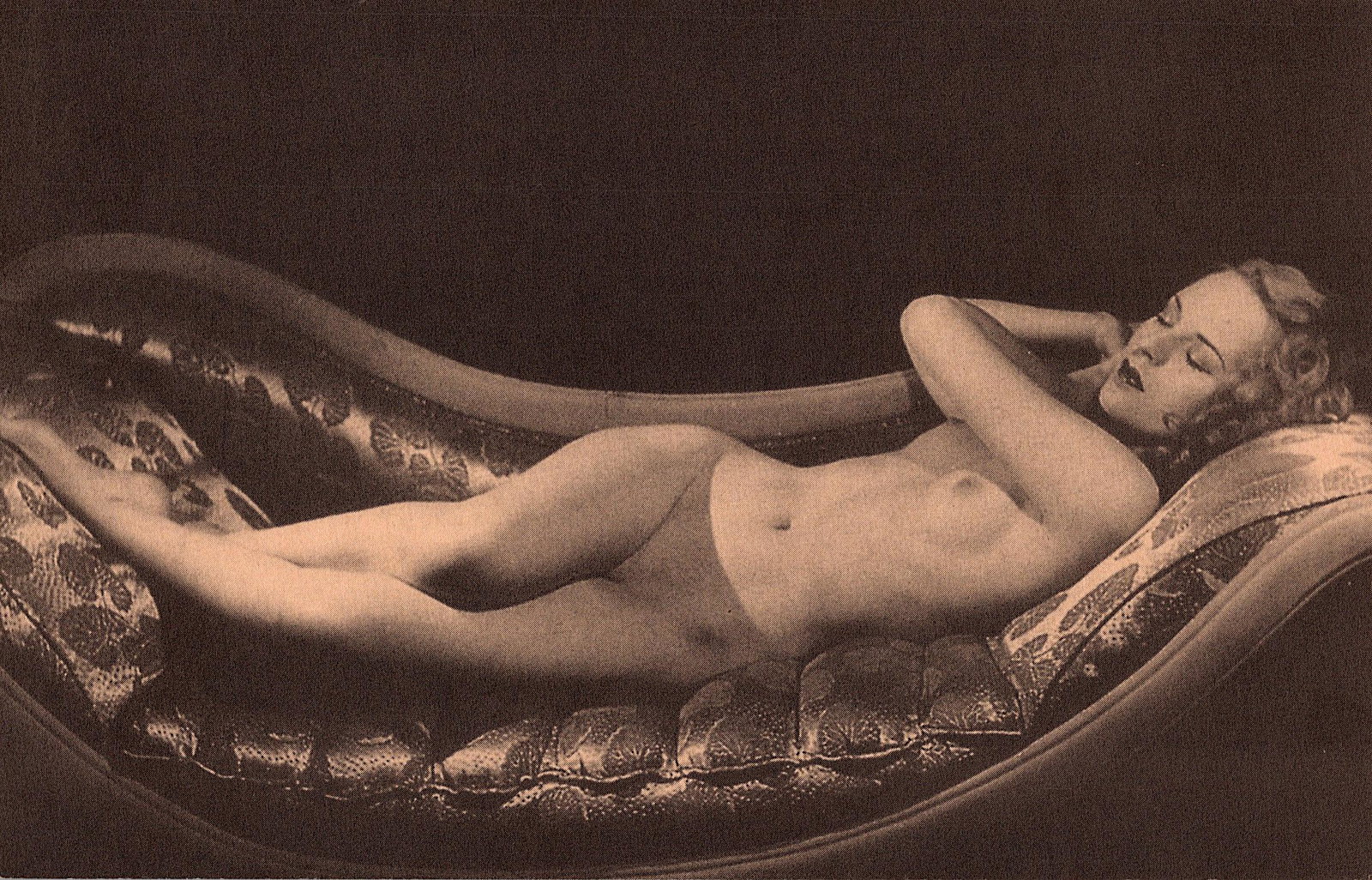 Antique Vintage Rare Postcard Artistic Nude: The dimensions of an antique/vintage postcard are Approx. 5.5"x 3.5" (small variances can occur). ABOUT SHIPPING: This lot is located in Boca Raton, Fl and its shipment will be made directly by Arteli