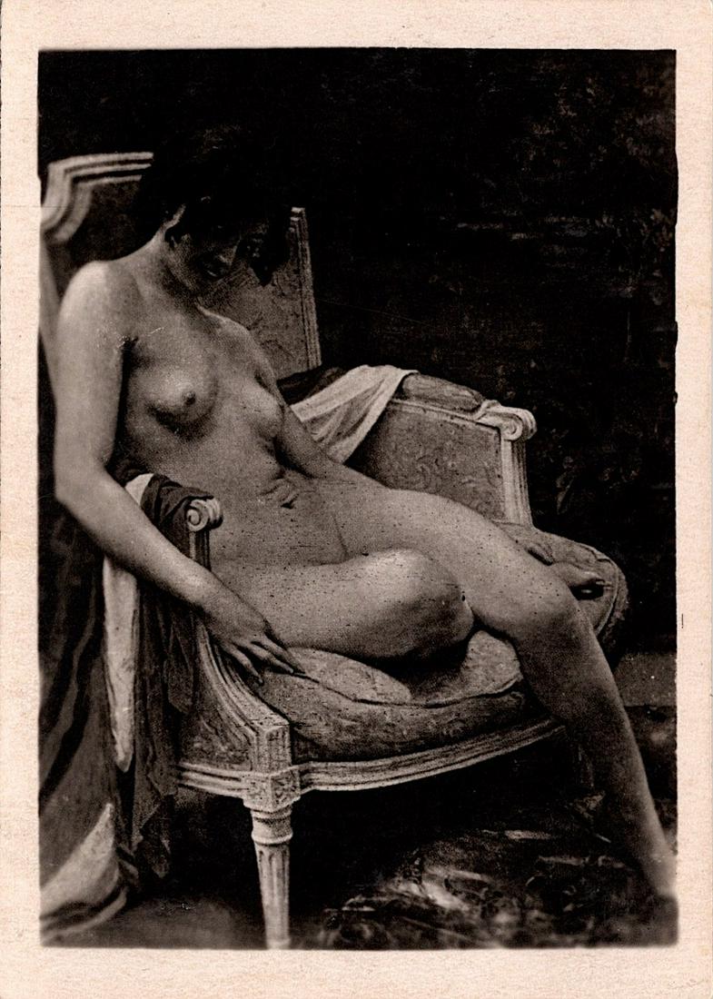Antique Real Photo Card Salon De Paris Nude: The dimensions of an antique/vintage postcard are Approx. 2.75"x 3.5" (small variances can occur). ABOUT SHIPPING: This lot is located in Boca Raton, Fl and its shipment will be made directly by Artel