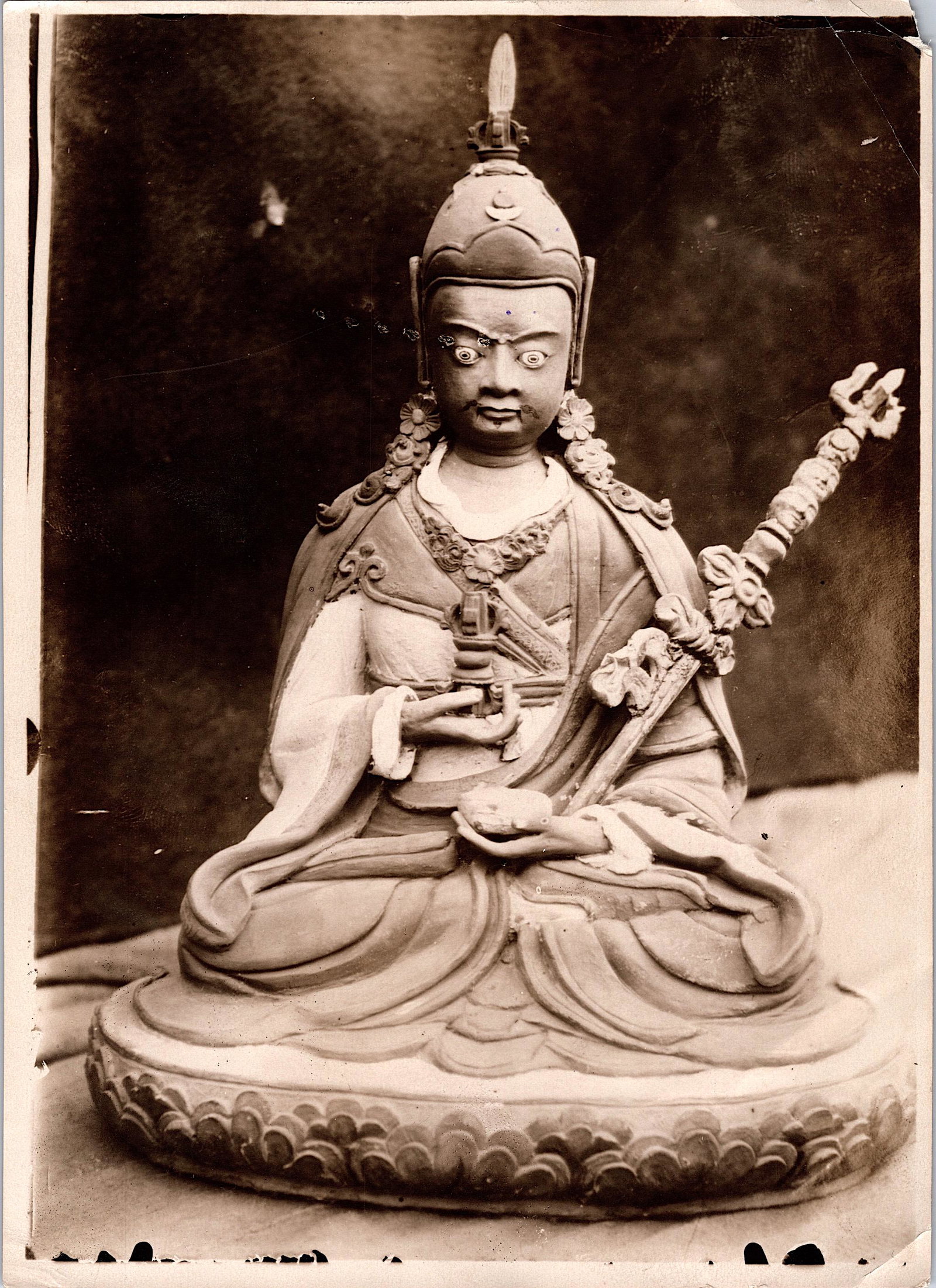 Authentic Original Historical Photo Indian Buddha Sculpture: The dimensions are Approx. 7" x 5". This lot is located in Boca Raton, Fl and its shipment will be made directly by Artelisted. Shipping insurance is the responsibility of the buyer. Ask us if you wan