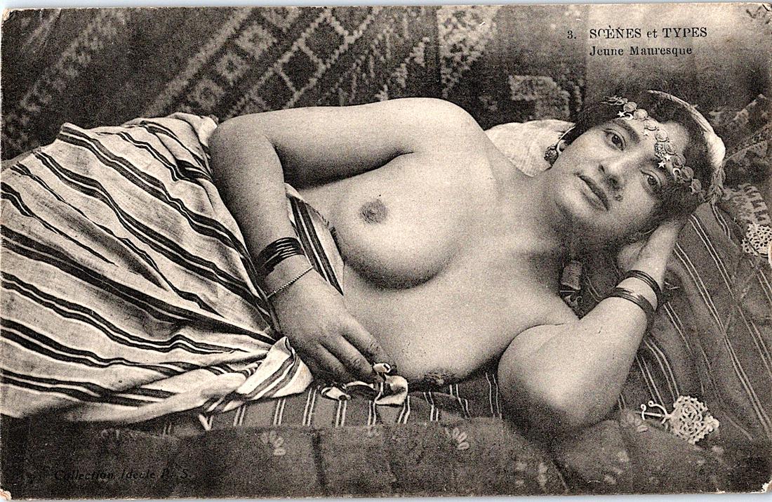 Antique Rare Postcard Nude Female Morocco: The dimensions of an antique/vintage postcard are Approx. 5.5"x 3.5" (small variances can occur). ABOUT SHIPPING: This lot is located in Boca Raton, Fl and its shipment will be made directly by Arteli