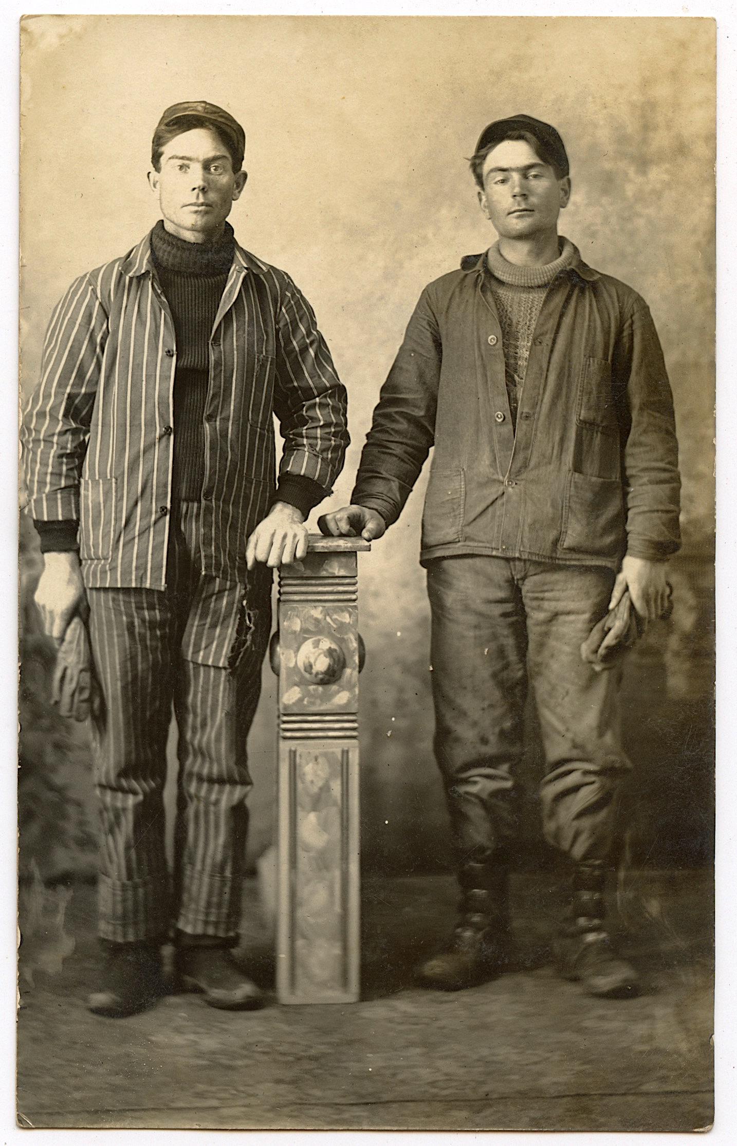 Antique Real Photo Postcard Labor Workers: The dimensions of an antique/vintage postcard are Approx. 5.5"x 3.5" (small variances can occur). ABOUT SHIPPING: This lot is located in Boca Raton, Fl and its shipment will be made directly by Arteli