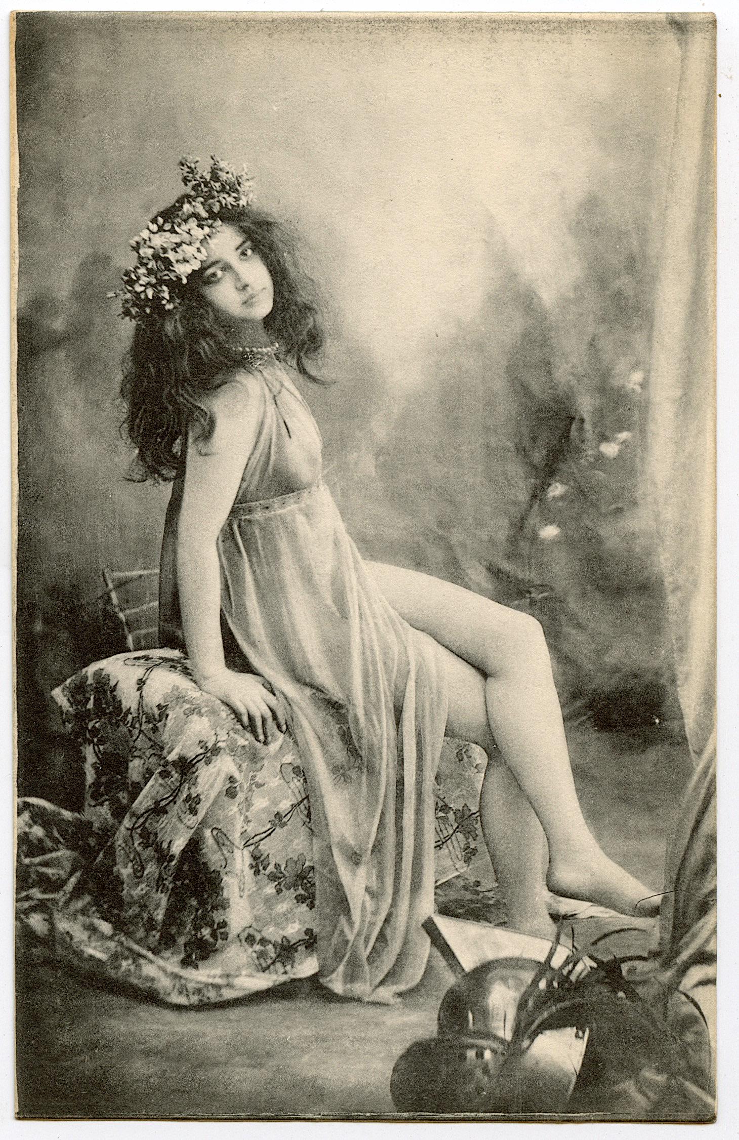 Antique Rare Postcard Artistic Female Nude Erotic: The dimensions of an antique/vintage postcard are Approx. 5.5"x 3.5" (small variances can occur). ABOUT SHIPPING: This lot is located in Boca Raton, Fl and its shipment will be made directly by Arteli