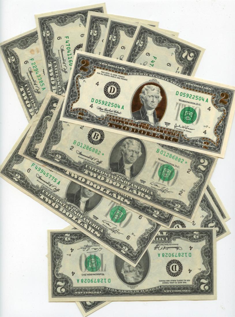 Currency Money Set Of 13 $2 Dollar Bills Mainly From 1976: We have included quality images to show their condition. Provenance from a deceased collector in Miami, FL. This lot is located in Boca Raton, Fl and its shipment will be made directly by Artelisted.