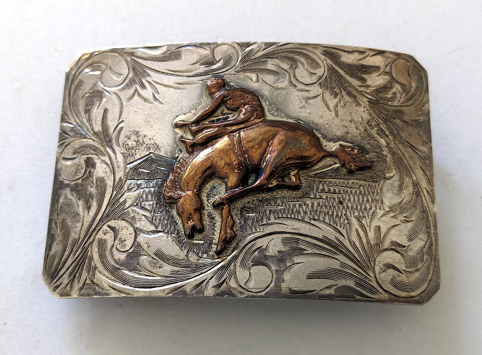 Vintage Belt Buckle Stearling 2.1 Oz: We have included quality images to show their condition. Provenance from a deceased collector in Miami, FL. This lot is located in Boca Raton, Fl and its shipment will be made directly by Artelisted. 