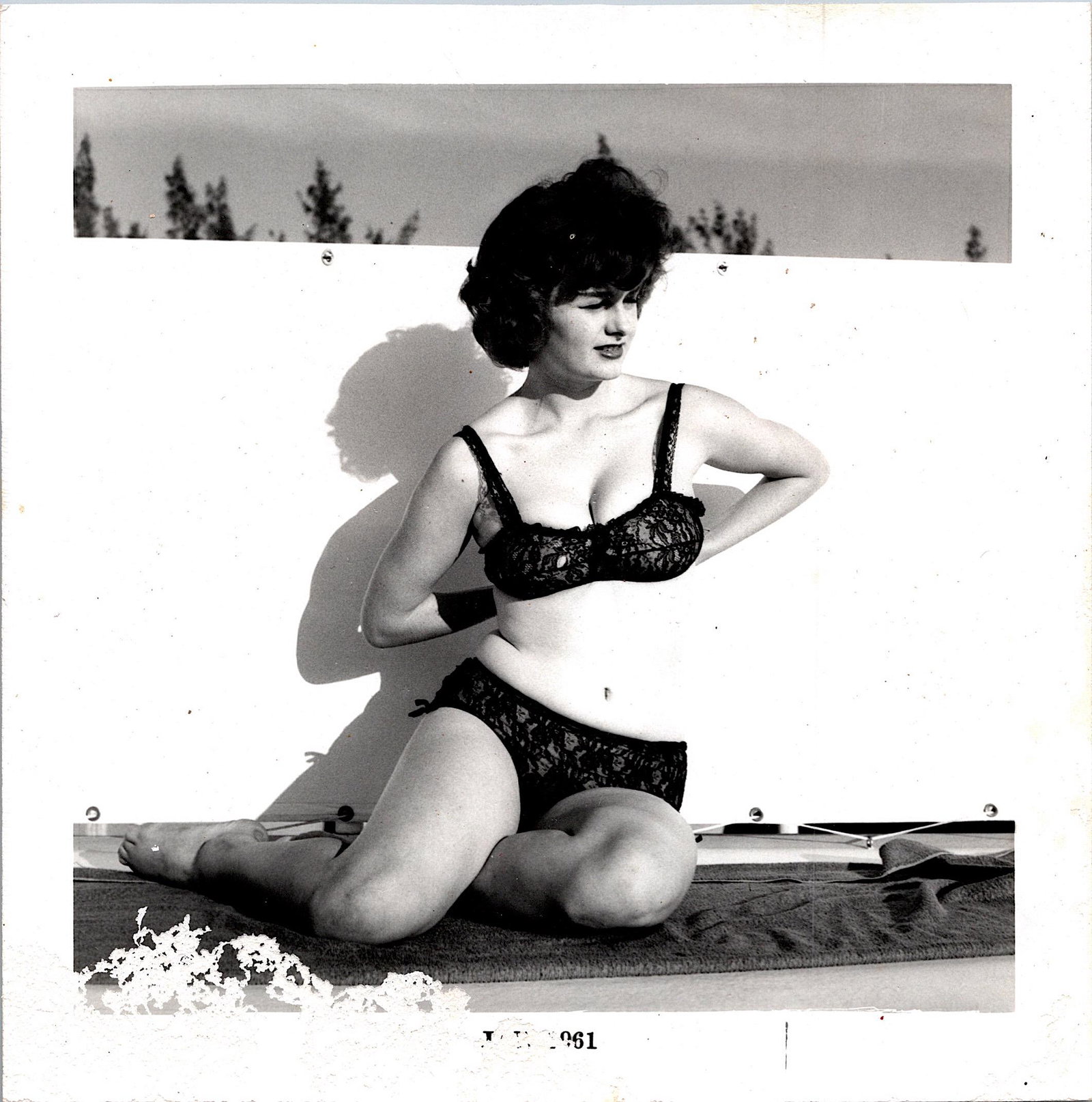 Vintage Real Photo Pin Up Female Archives Bunny Yeager: This lot is coming from Bunny Yeager's estate/archives. Linnea Eleanor "Bunny" Yeager (March 13, 1929 - May 24, 2014) was an American photographer and pin-up model. She met Bettie Page in 1954, and to