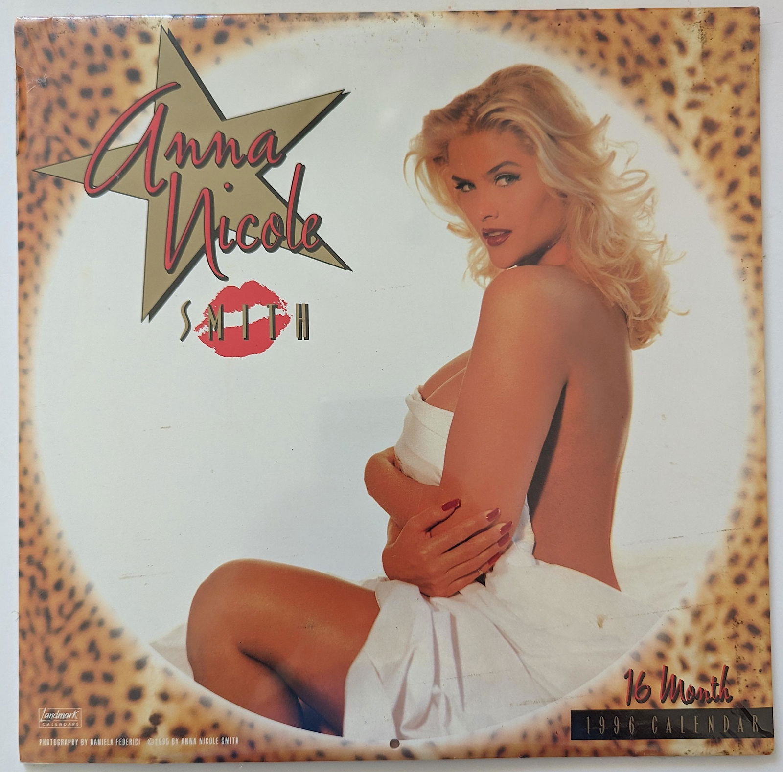 Vintage Rare Anna Nicole Smith 1996 Calendar 16 Month: The provenance of this item is from a collector in RI. His collection includes many items from the archives/estate of famous Pin Up American model and photographer Linnea Eleanor "Bunny" Yeager (1929