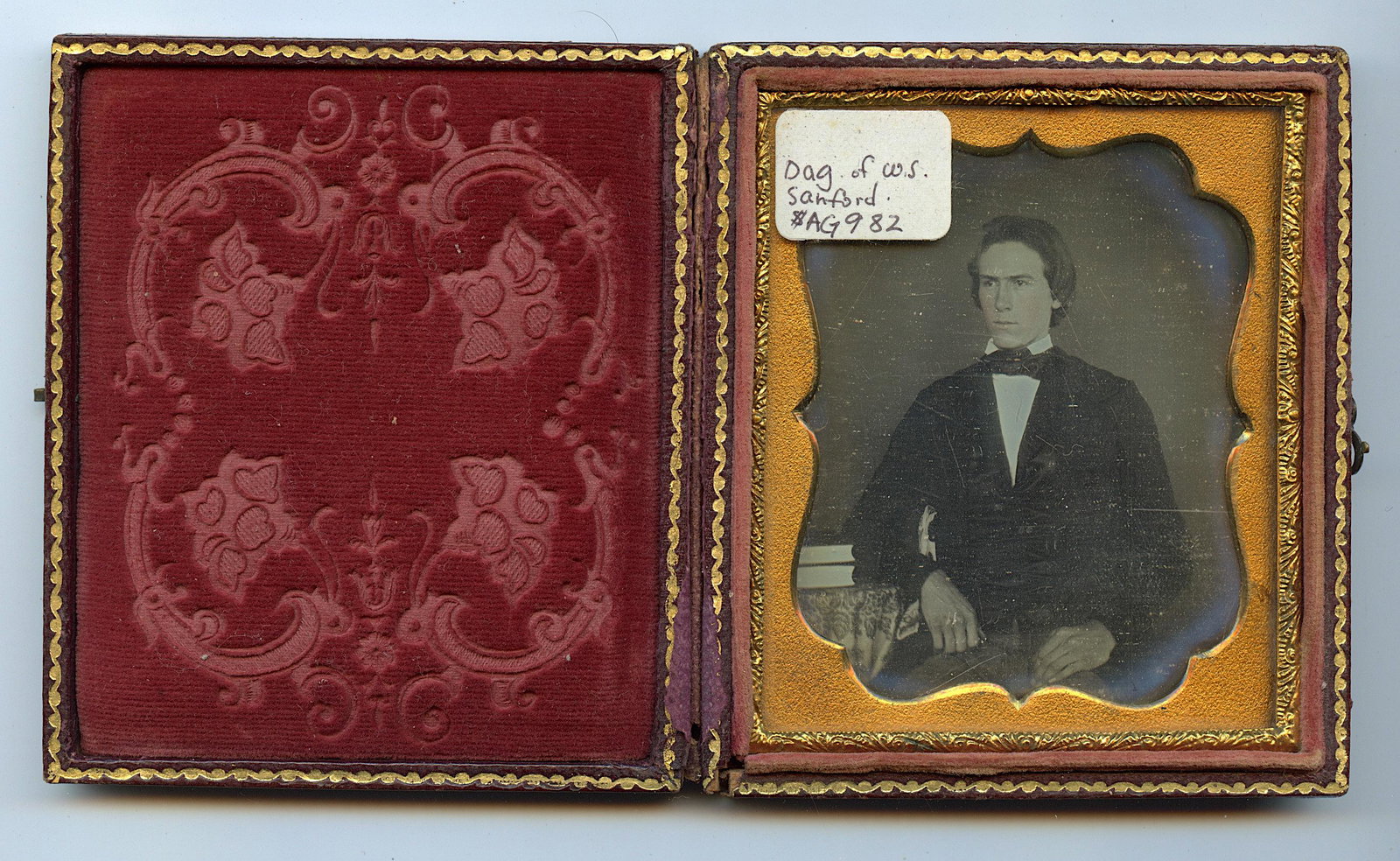 Civil War Era Photo Portrait From Deceased Collector: Antique daguerrotype photo. Provenance from a deceased collector in Maryland. The dimensions are Approx. 3.45" x 3.25" (closed case) This lot is located in Boca Raton, Fl and its shipment will be made
