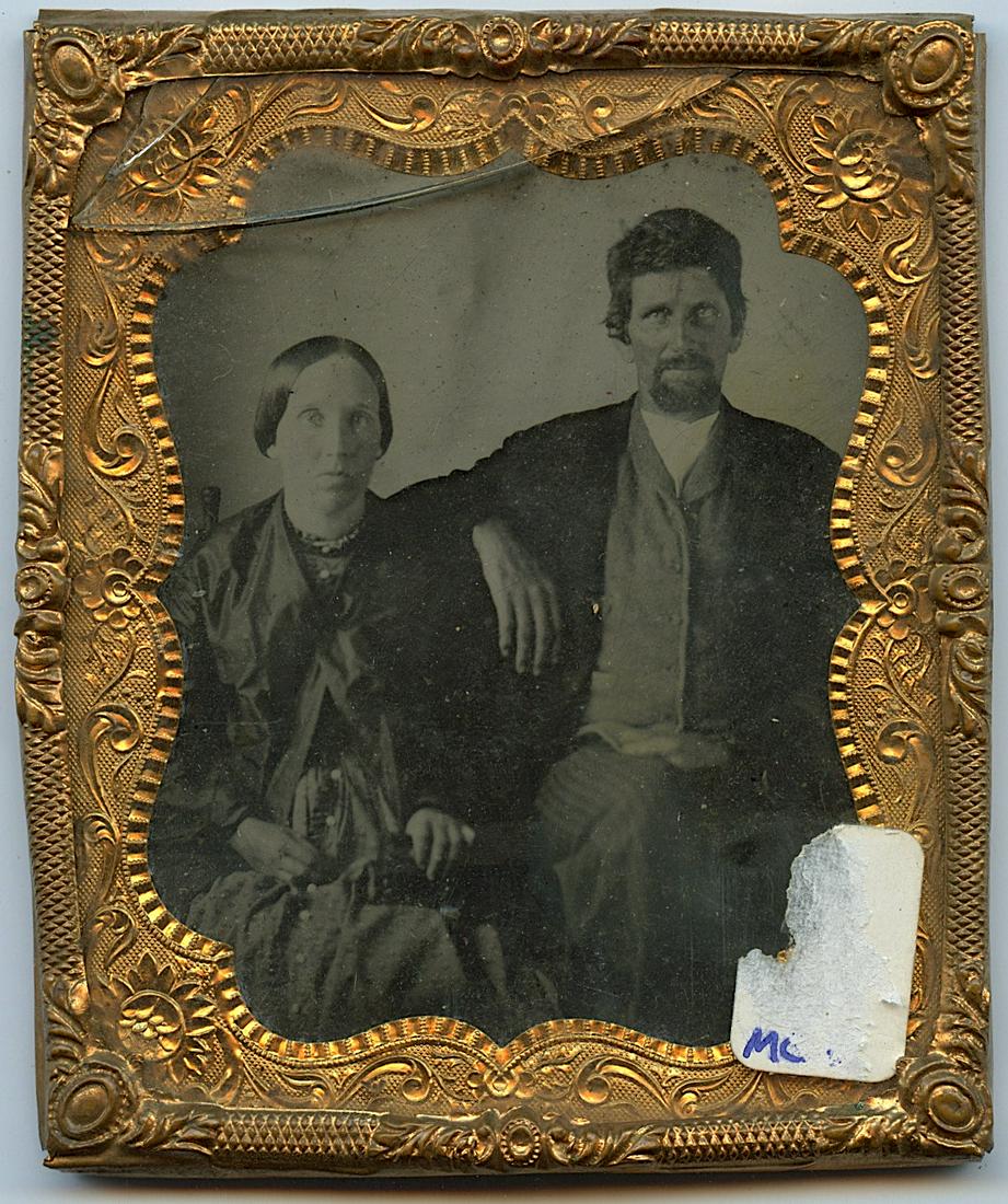 Civil War Era Photo Portrait From Deceased Collector: Antique photo. Provenance from a deceased collector in Maryland. The dimensions are Approx. 3.5" x 3.0" (closed case) This lot is located in Boca Raton, Fl and its shipment will be made directly by Ar
