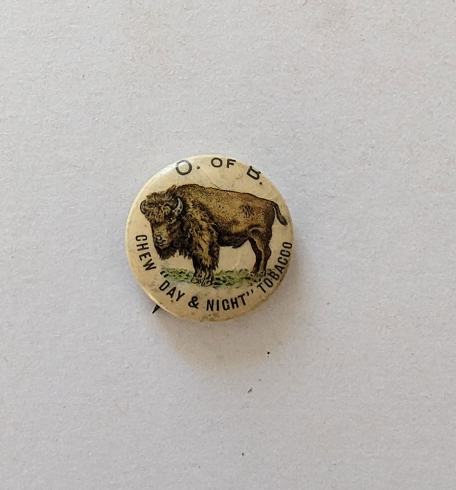 Rare Vintage Pin Button Tobacco Advertising Buffalo (1 of 2)