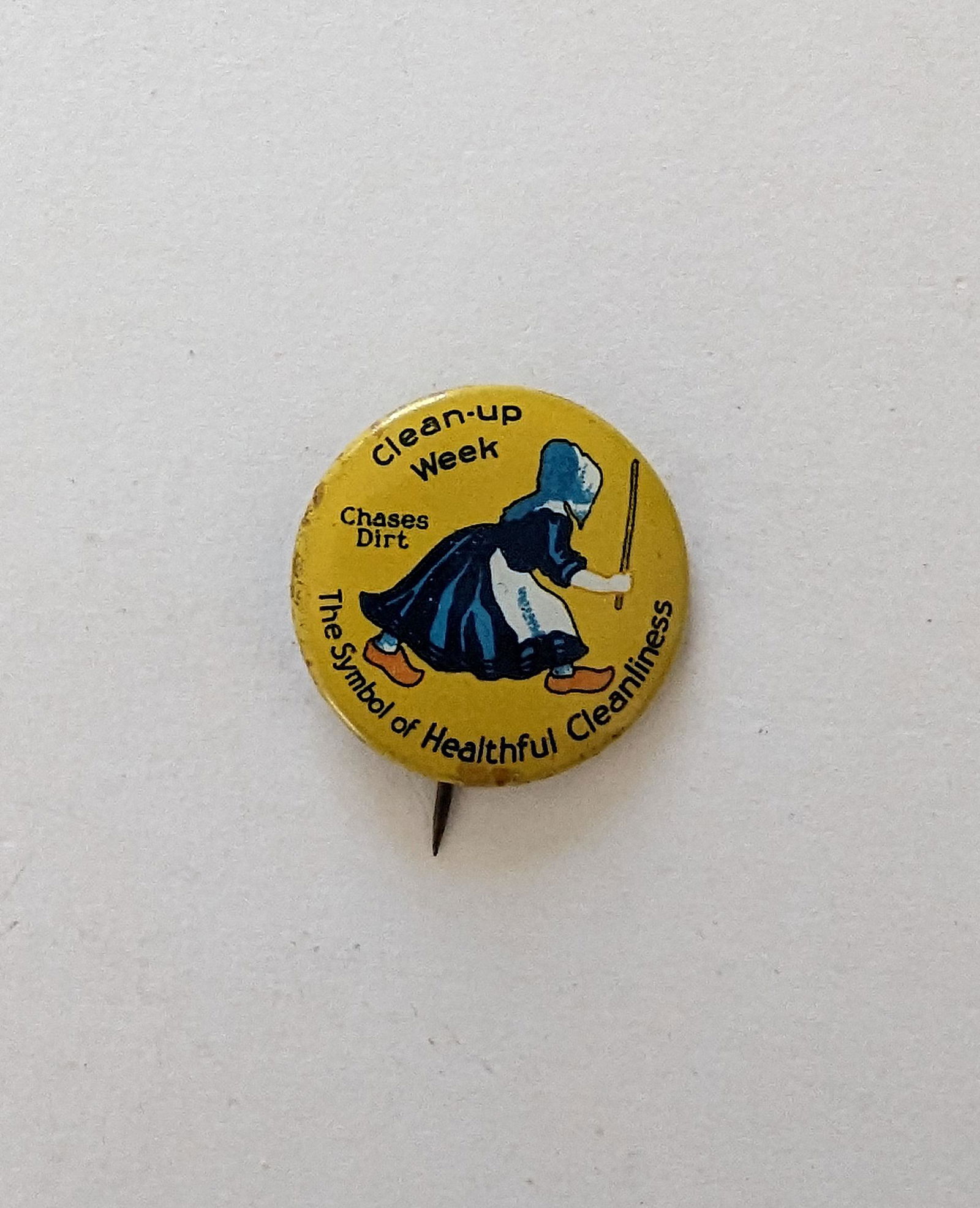 Rare Vintage Pin Button Old Dutch Cleanser (1 of 2)