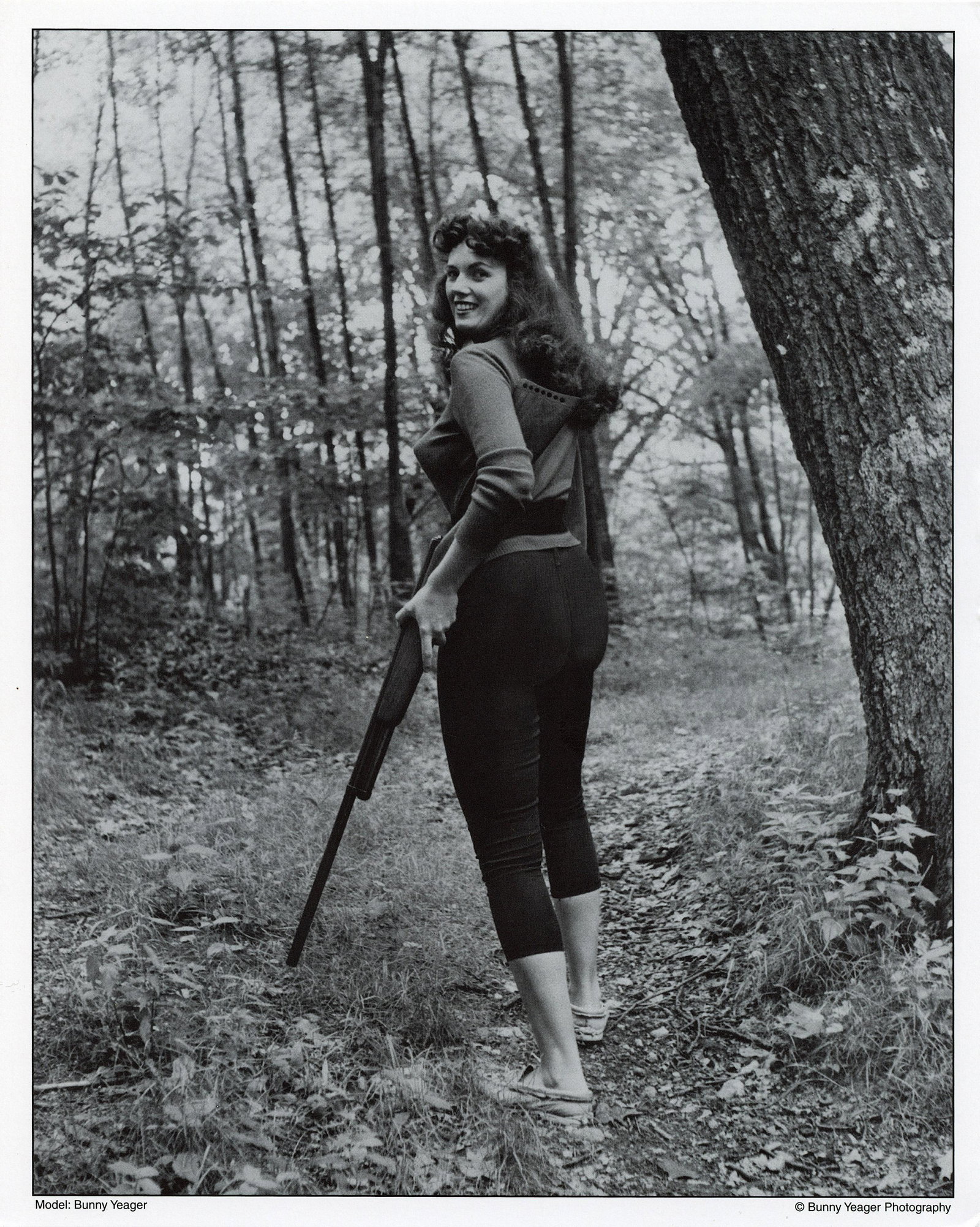 BUNNY YEAGER Original Pin Up Lithograph Self Portrait: This lot is coming from Bunny Yeager's estate/archives. Linnea Eleanor "Bunny" Yeager (March 13, 1929 - May 24, 2014) was an American photographer and pin-up model. She met Bettie Page in 1954, and to