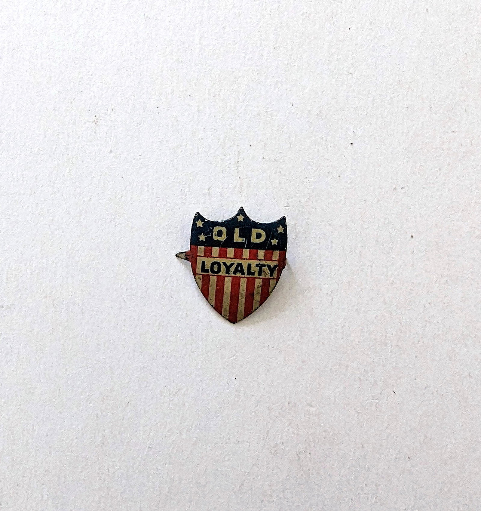 Scarce US Army Military Aviator Metal Emblema WWII: We have included quality images to show their condition. This lot is located in Boca Raton, Fl and its shipment will be made directly by Artelisted. Shipping insurance is the responsibility of the buy