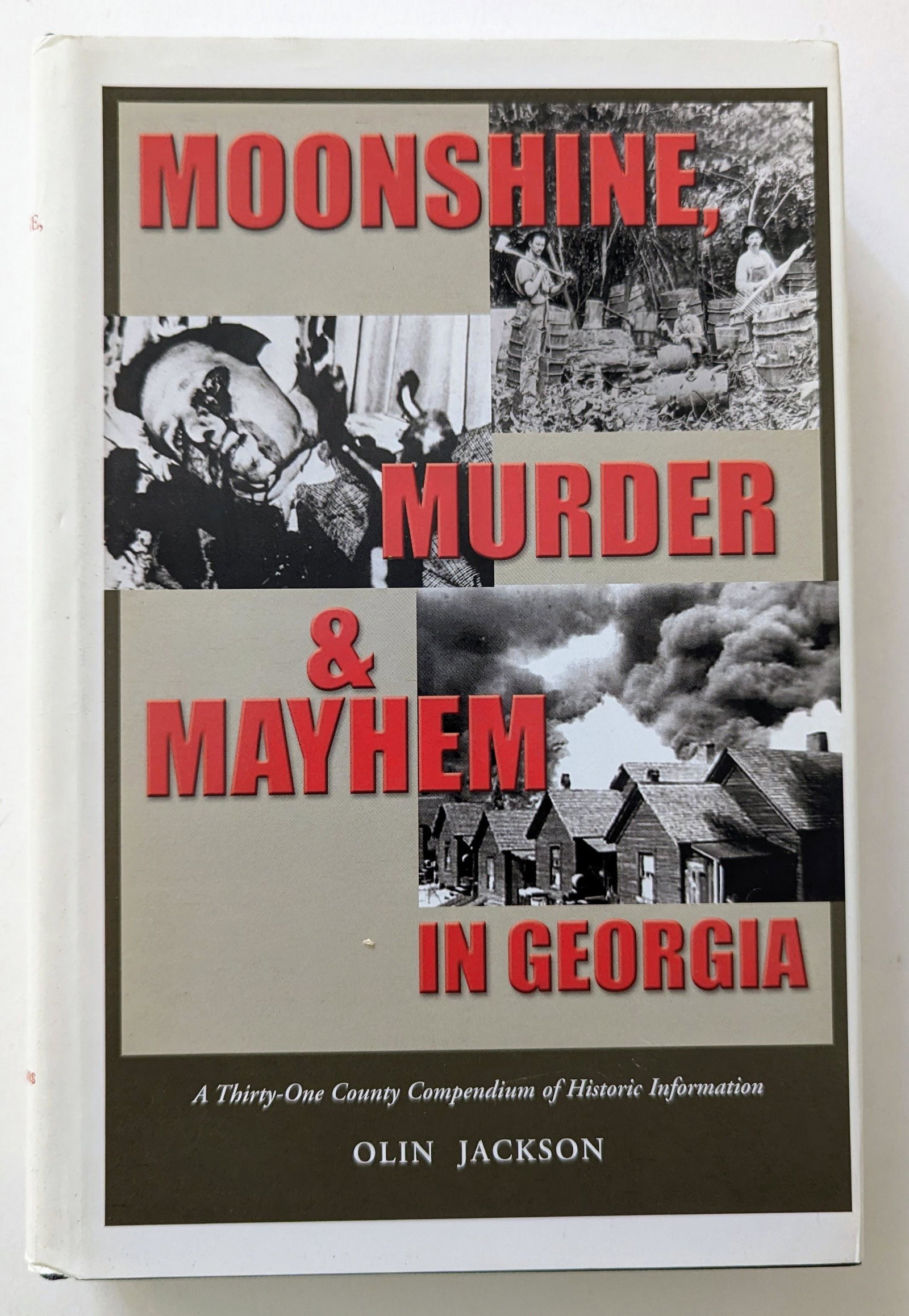 Vintage Book Moonshine, Murder & Mayhem in Georgia: The provenance of these books are from a WWII veteran collector in Georgia. This lot is located in Boca Raton, Fl and its shipment will be made directly by Artelisted. Shipping insurance is the respon