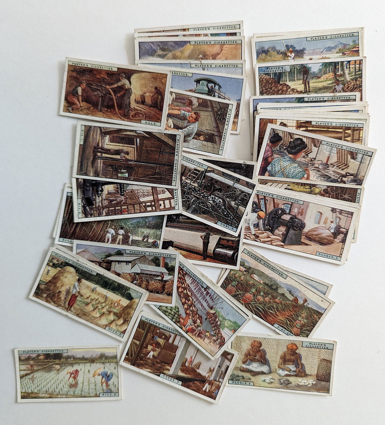 Set Cards PRODUCTS OF THE WORLD John Players & Sons (1 of 2)